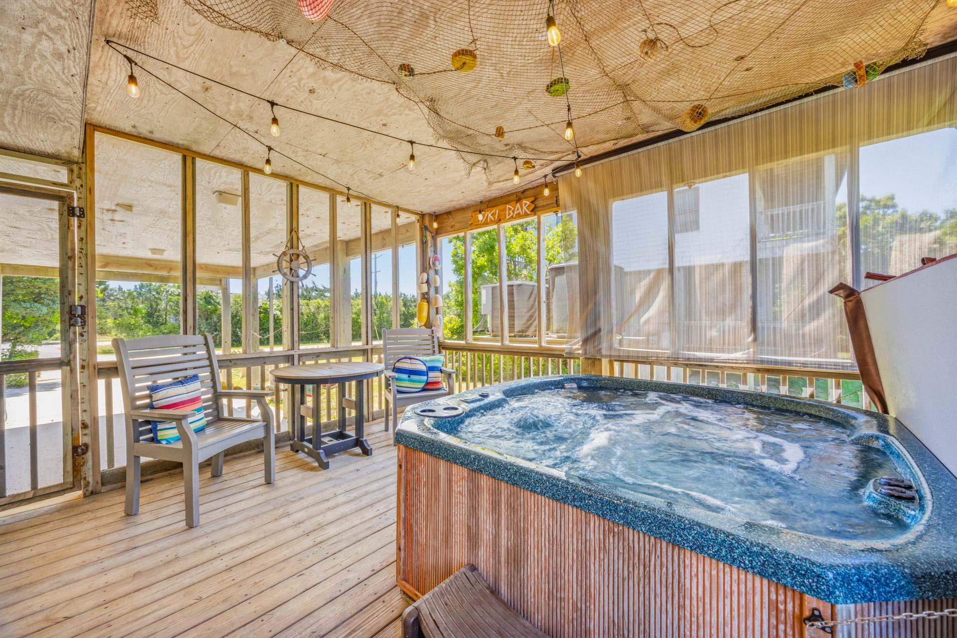 Surf Or Sound Realty 1249 Temptation Hot Tub 2