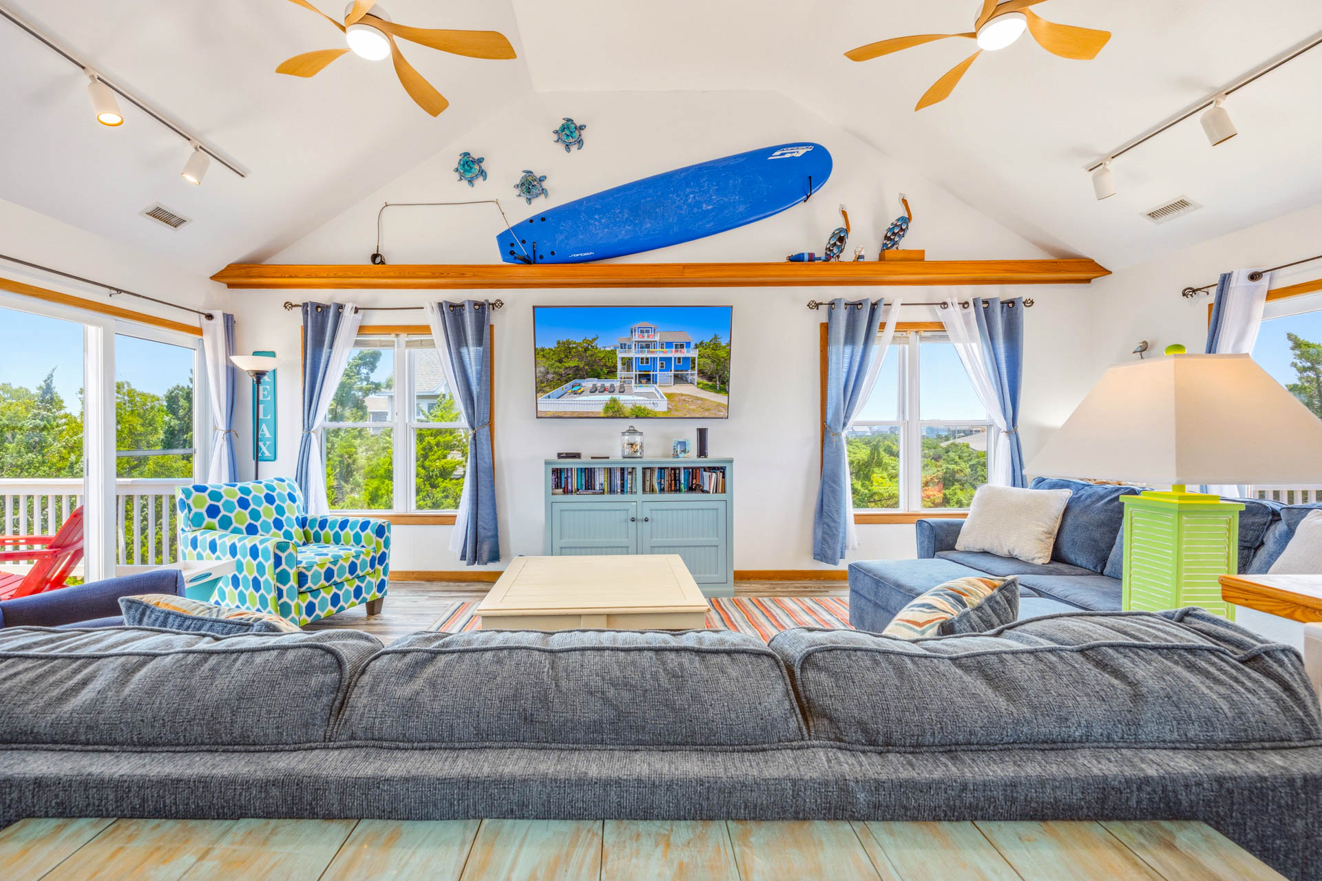 Surf Or Sound Realty 947 Creative Image Great Room 1