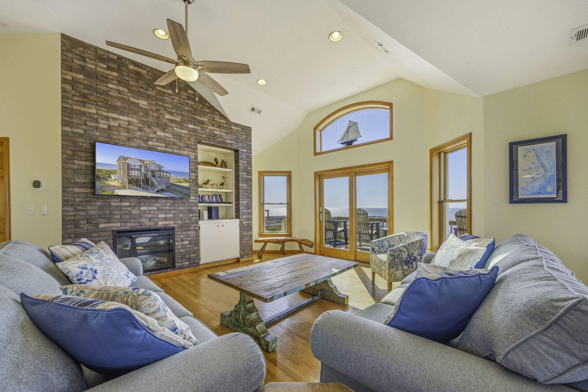 Surf Or Sound Realty 481 Sweet Tranquility Great Room 5