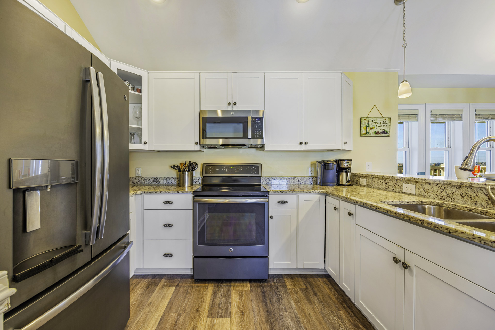 Surf Or Sound Realty 1104 Bay Dream Believer Kitchen 1