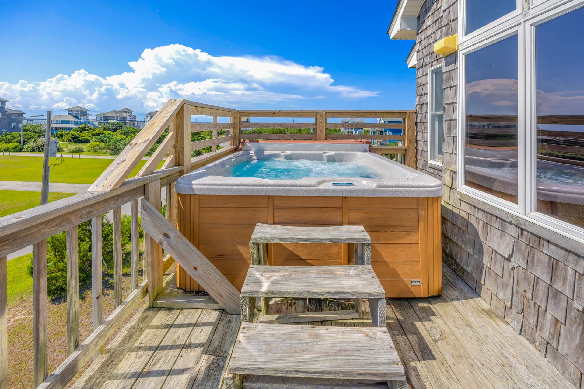 Surf Or Sound Realty 389 Salty Dawg Hot Tub 2