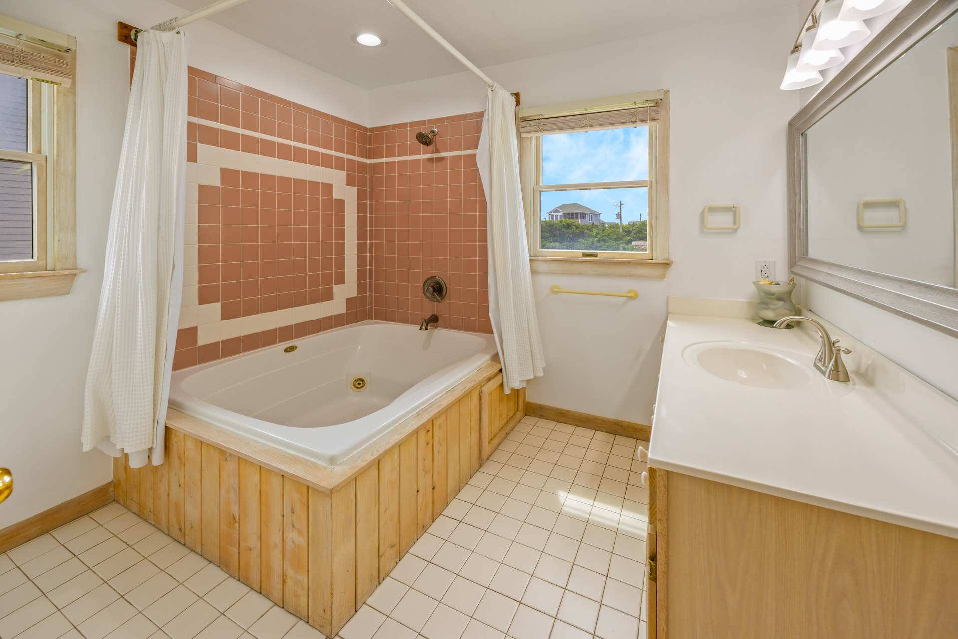 Surf Or Sound Realty 952 Hatteras Jack Bedroom 2 3