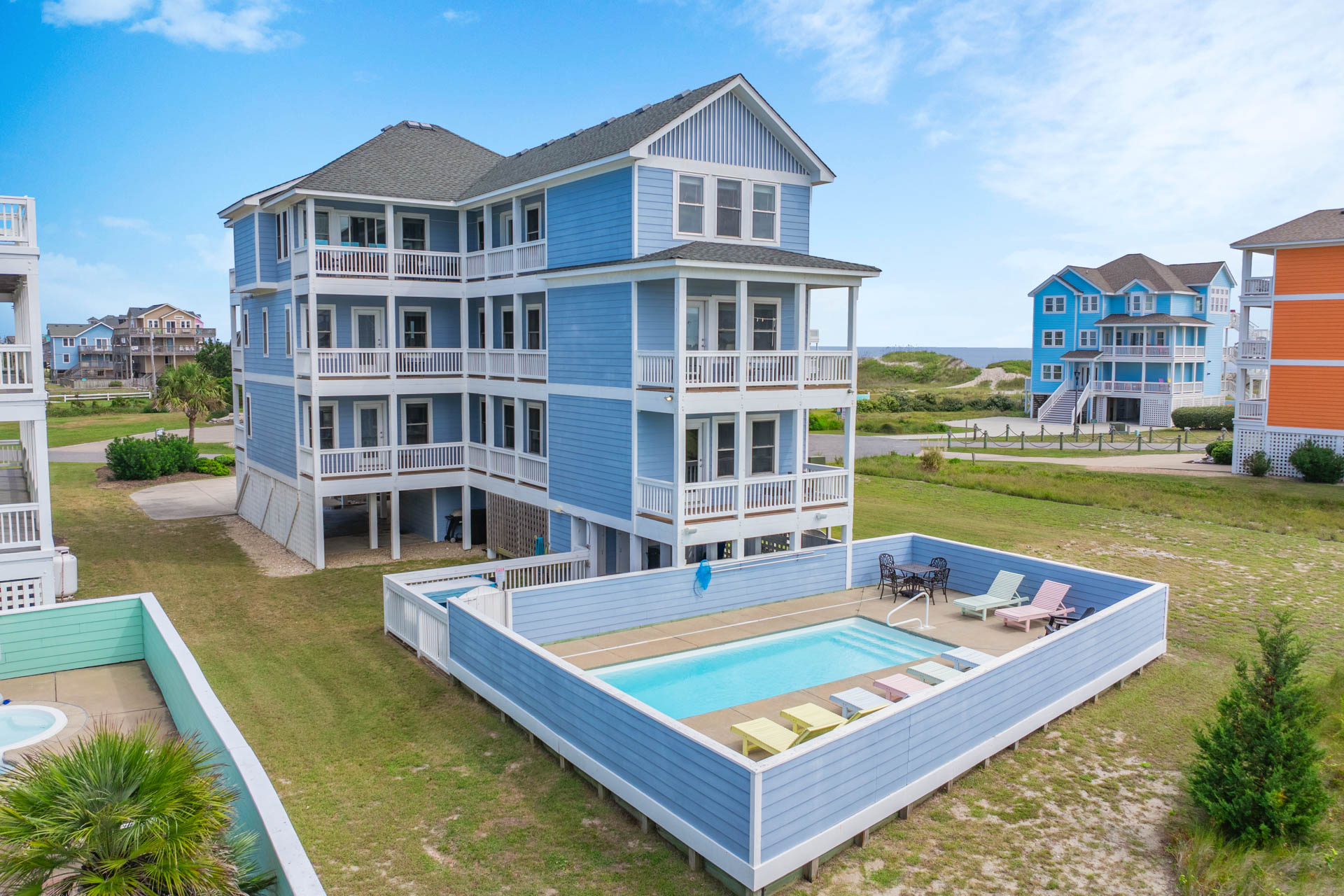 Surf Or Sound Realty 949 Caribbean Wave Exterior 4