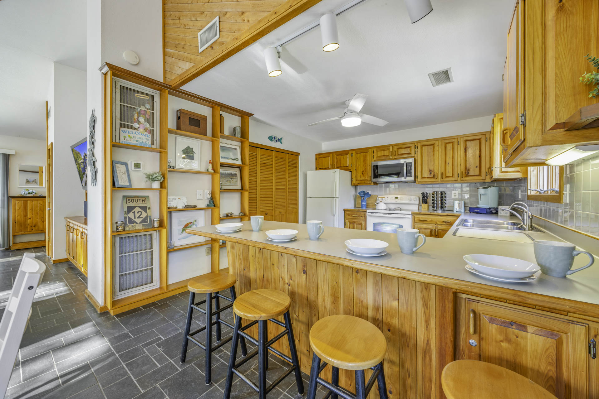 Surf Or Sound Realty 1242 Our Happy Place Kitchen 1