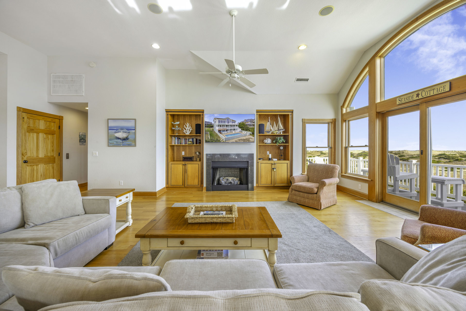 Surf Or Sound Realty 829 The HI Life Great Room 1