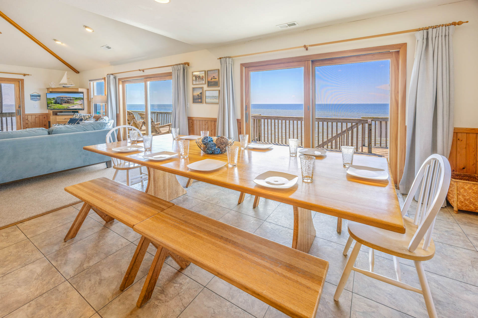 Surf Or Sound Realty 165 Aeolus Dining Area 3