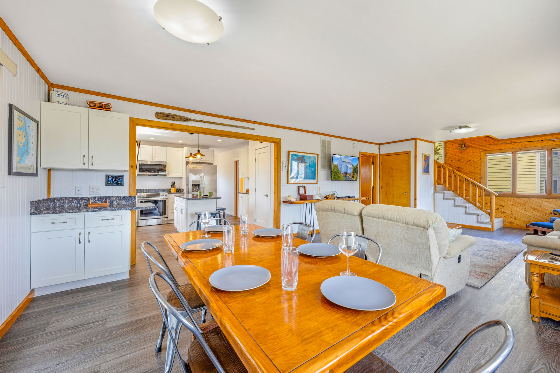 Surf Or Sound Realty 1112 Edge Of The World Dining Area 3
