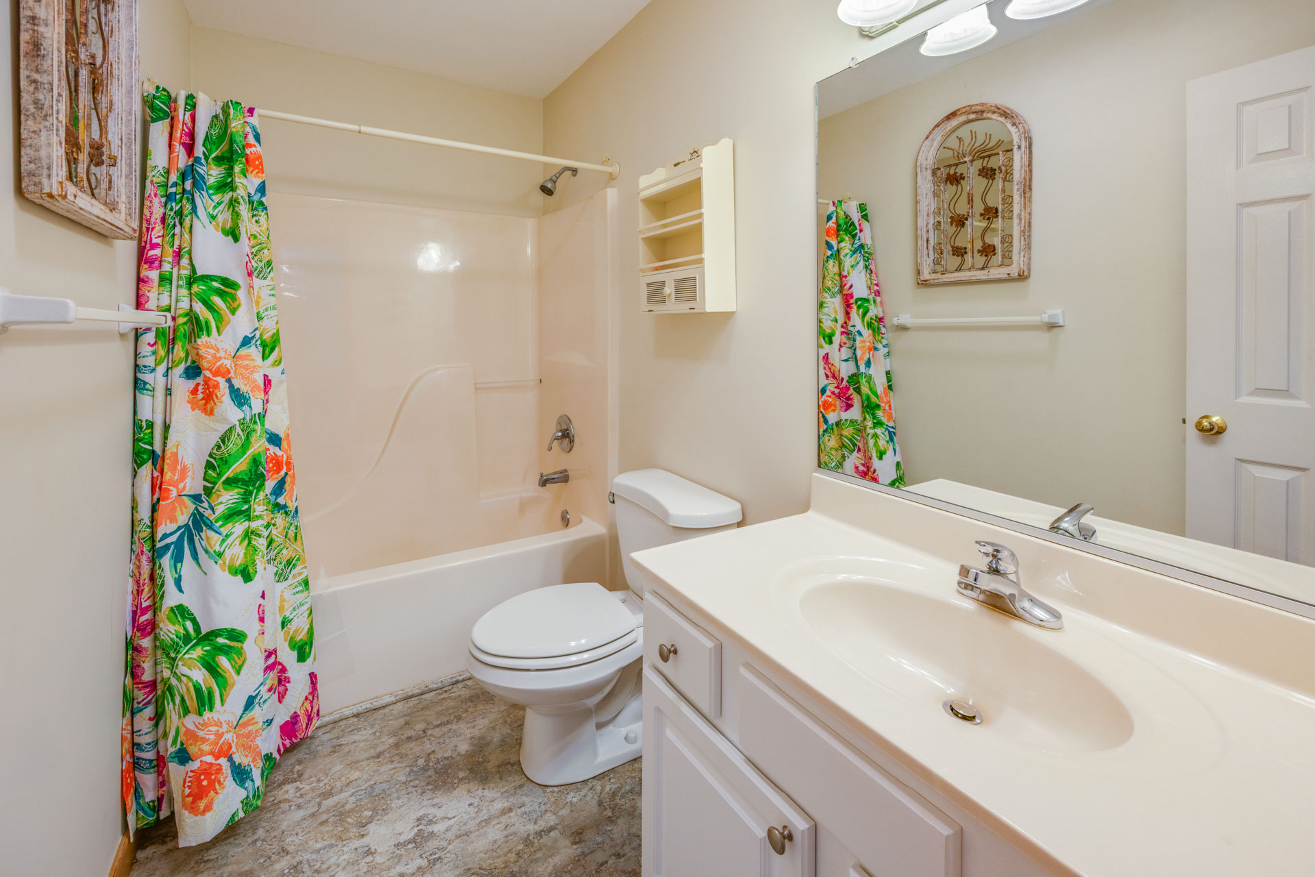 Surf Or Sound Realty 1194 Carolina Girl Bedroom 2 2