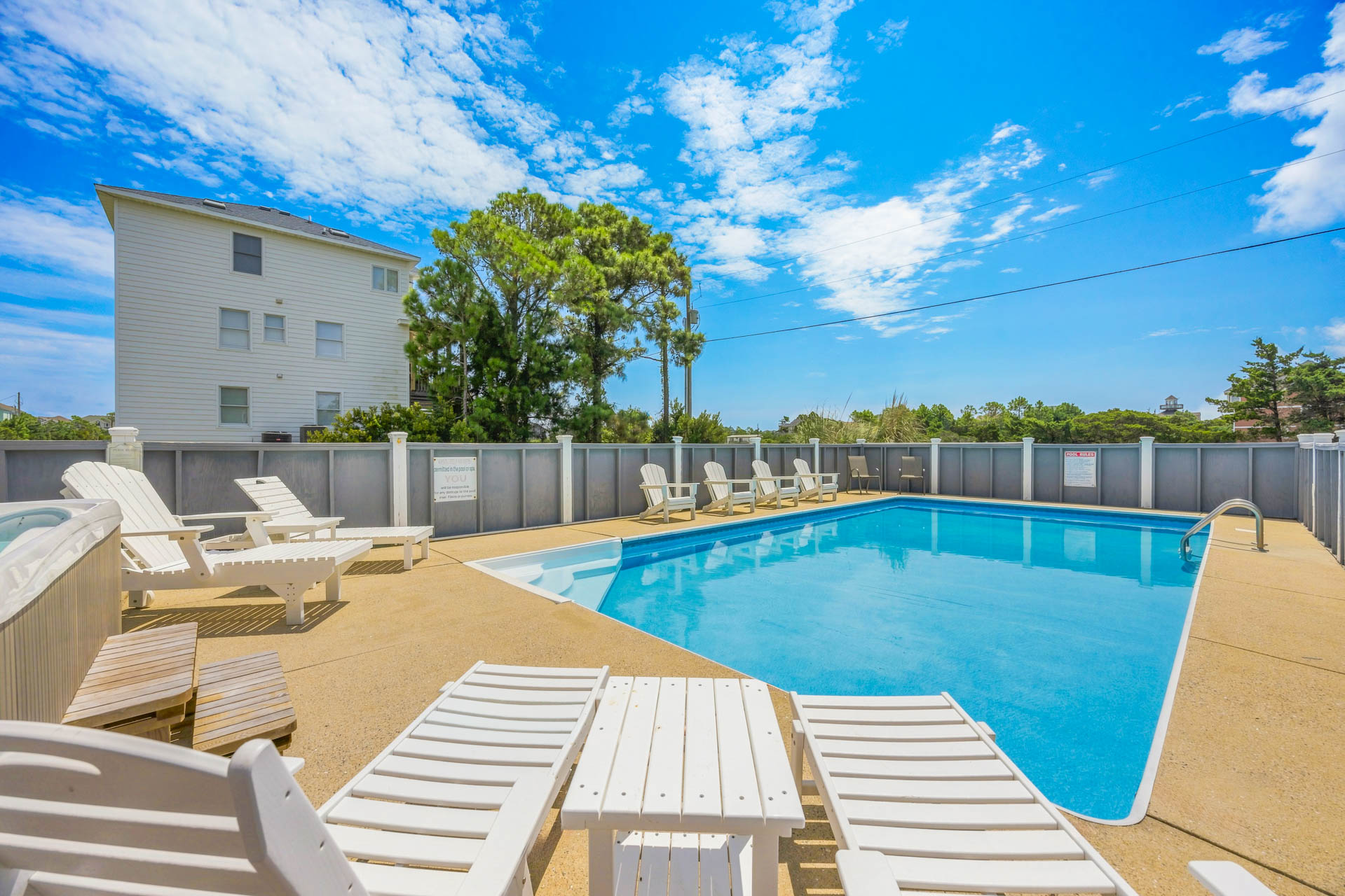 Surf Or Sound Realty 1259 The Annapolitan Pool Area 4