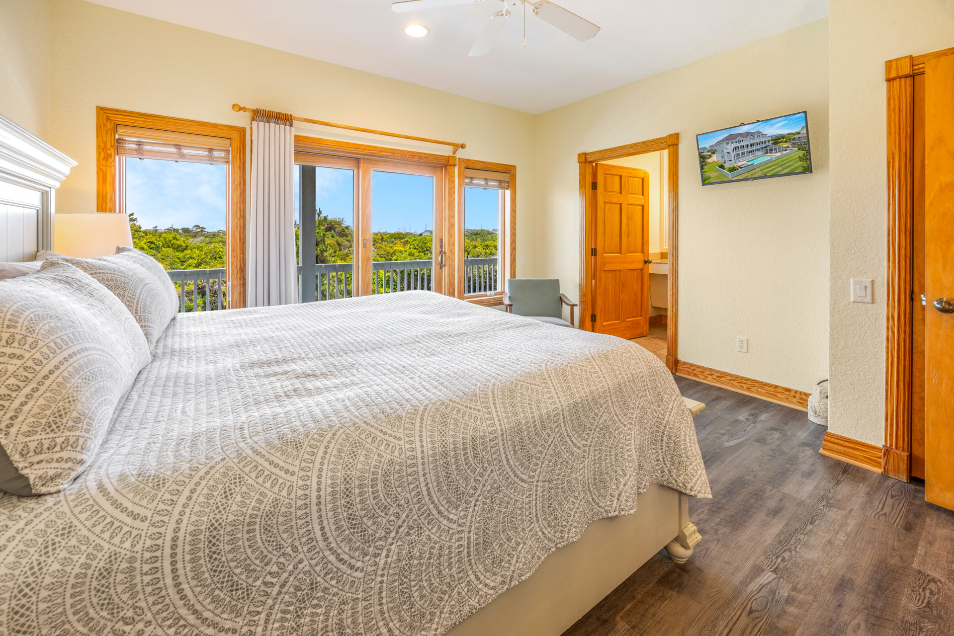 Surf Or Sound Realty 1067 Carolina Bliss Bedroom 4 2