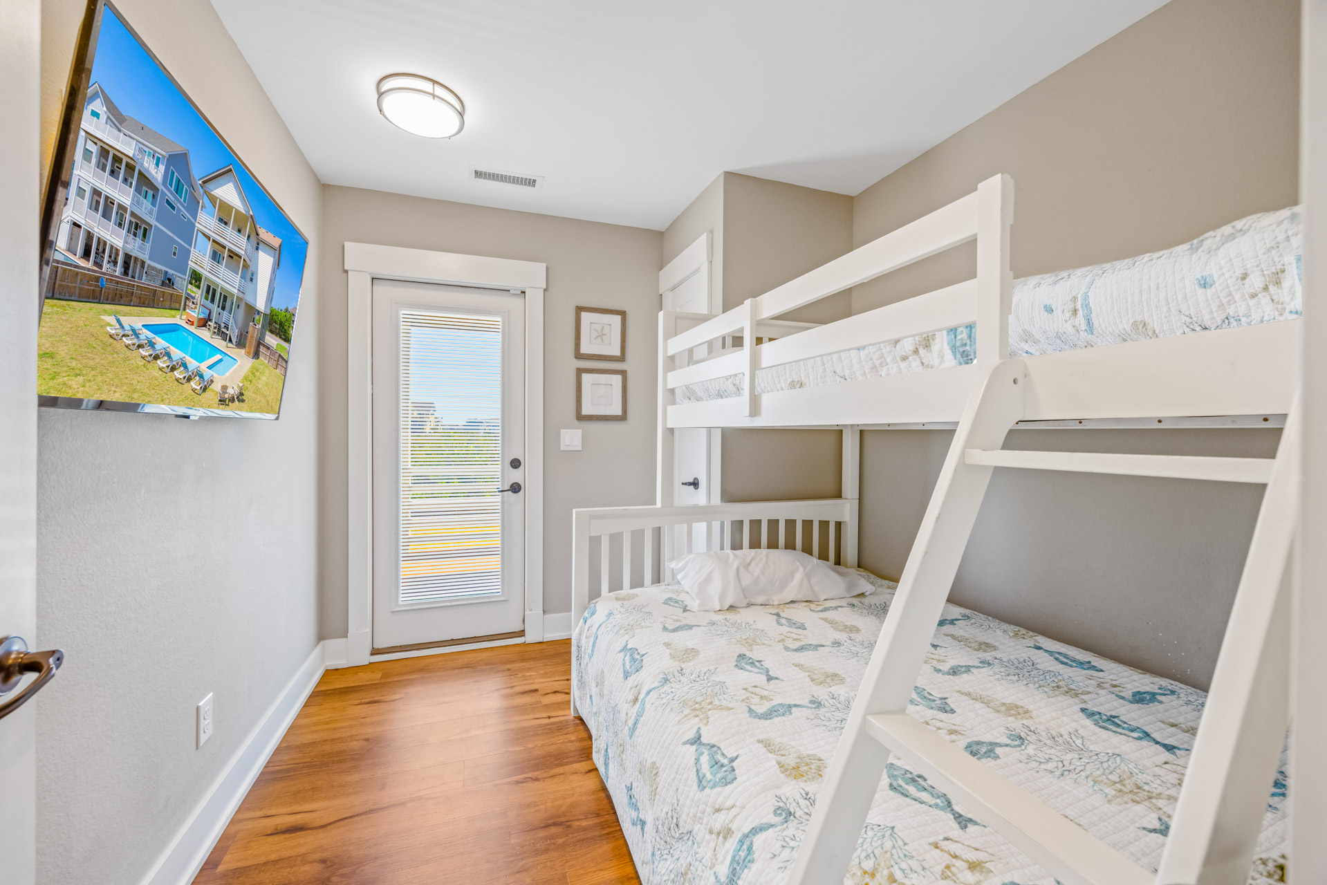 Surf Or Sound Realty 884 Starfish Story Bedroom 4
