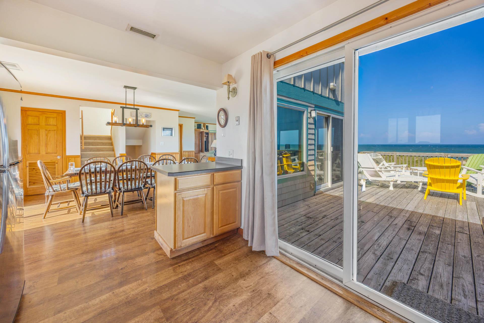 Surf Or Sound Realty 9 Reflections Kitchen 3