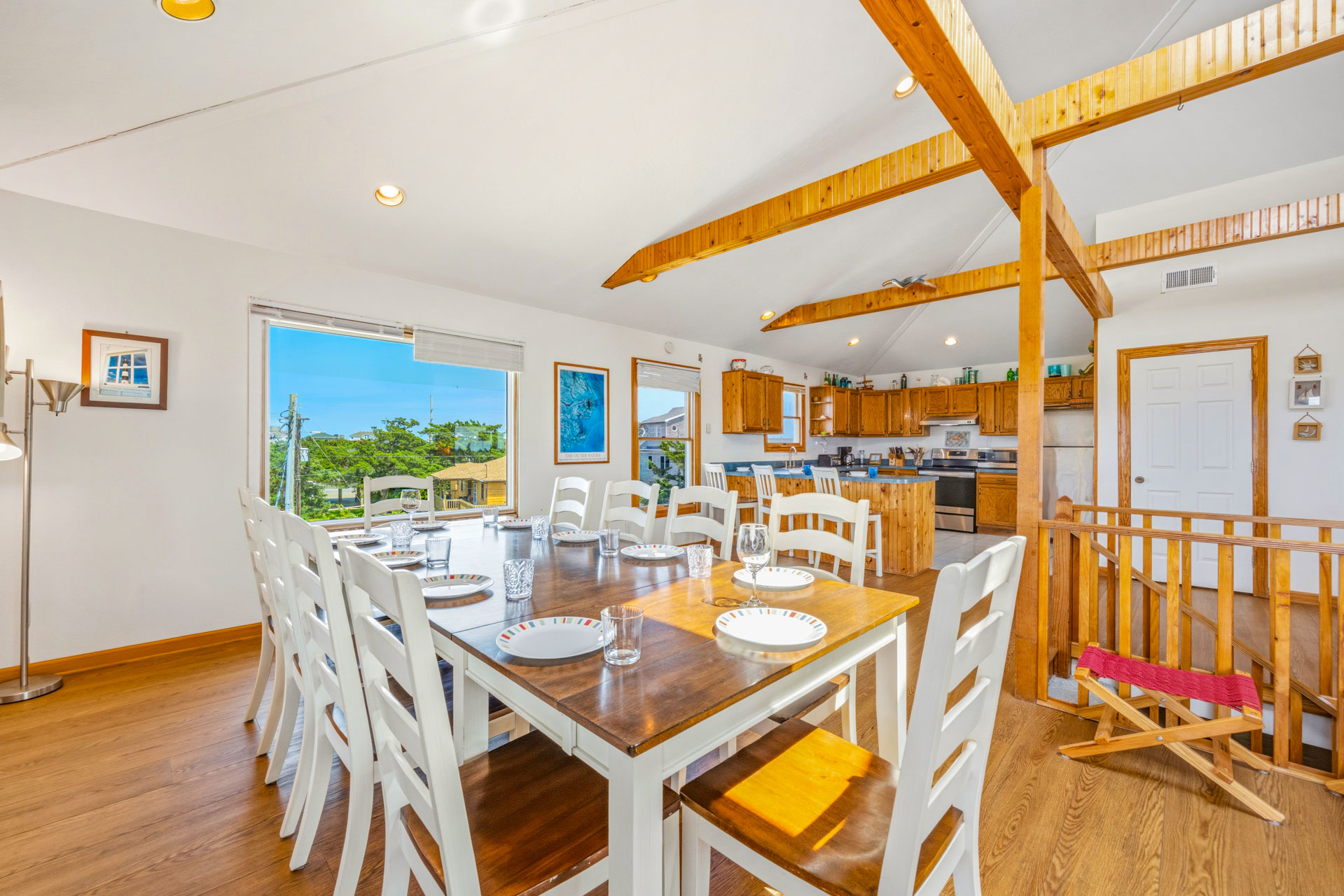 Surf Or Sound Realty 824 Sun Kist Dining Area 3