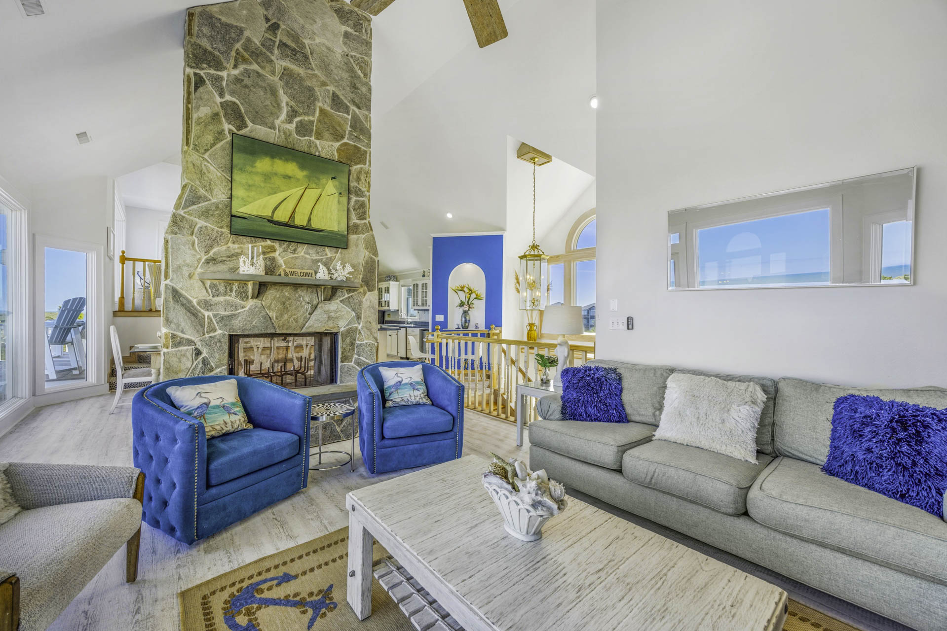 Surf Or Sound Realty 1040 Dolphins Watch Great Room 3