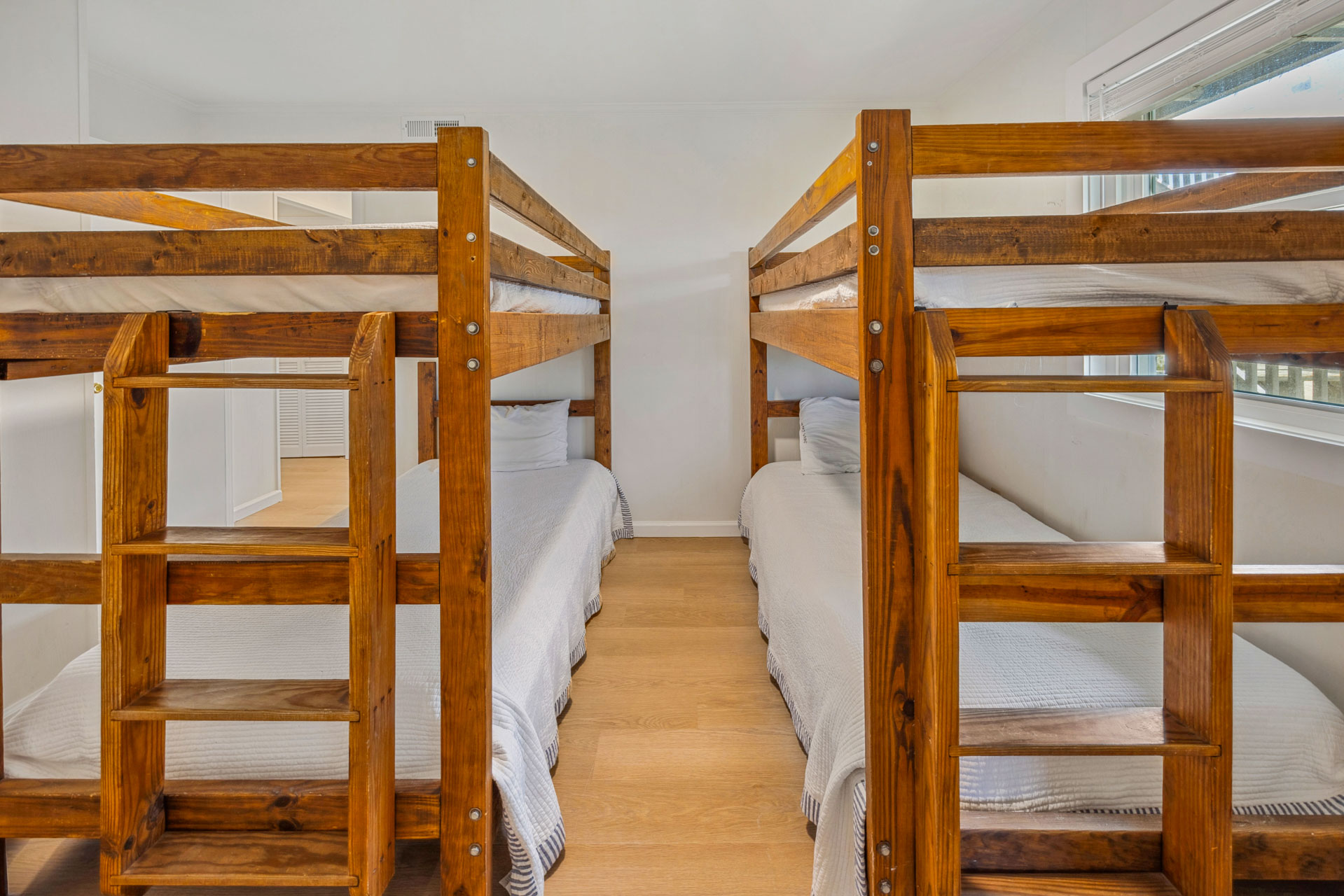 Surf Or Sound Realty 1214 Dream Gables Bedroom 5 1