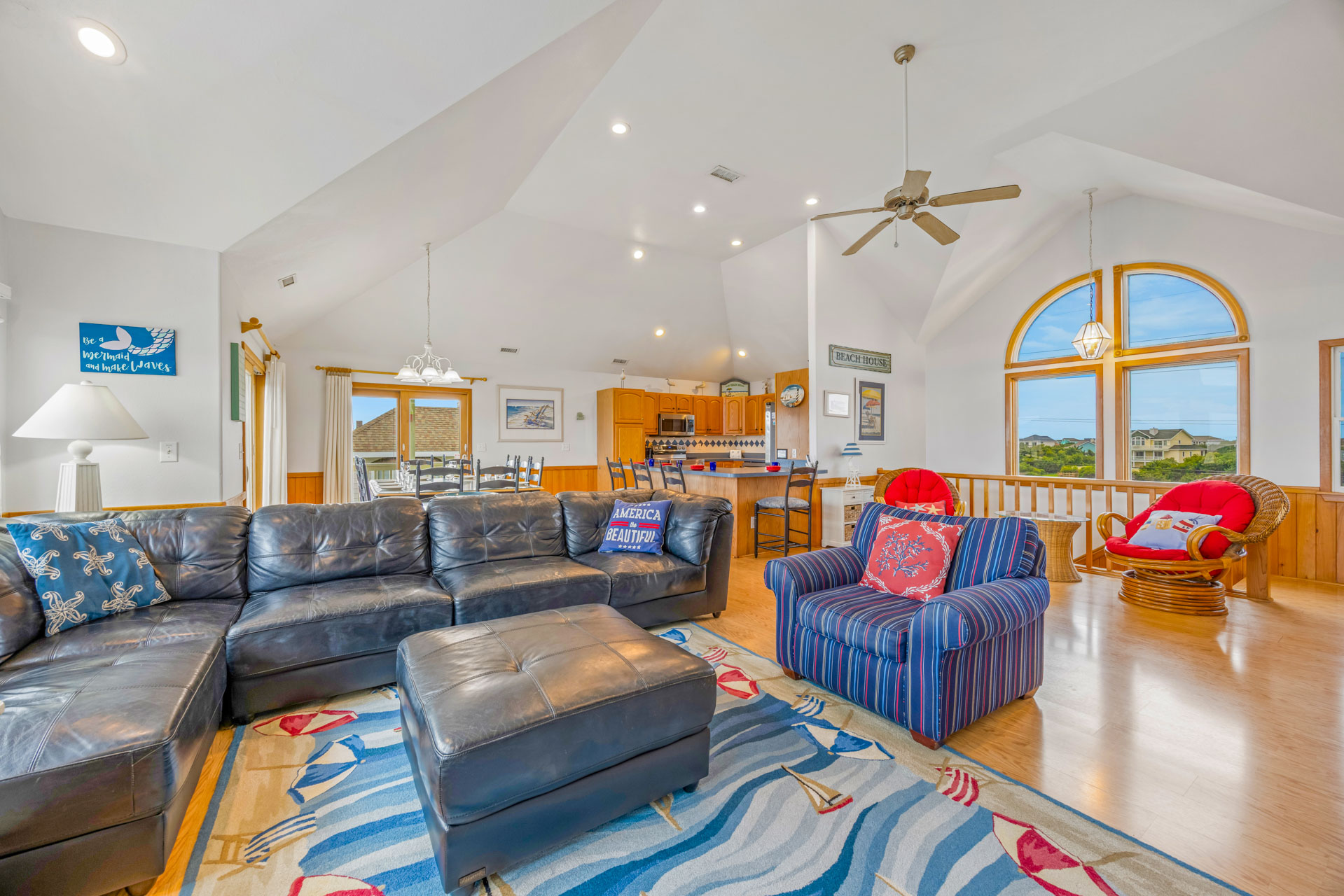 Surf Or Sound Realty 1250 Carolina Pearl Great Room 2
