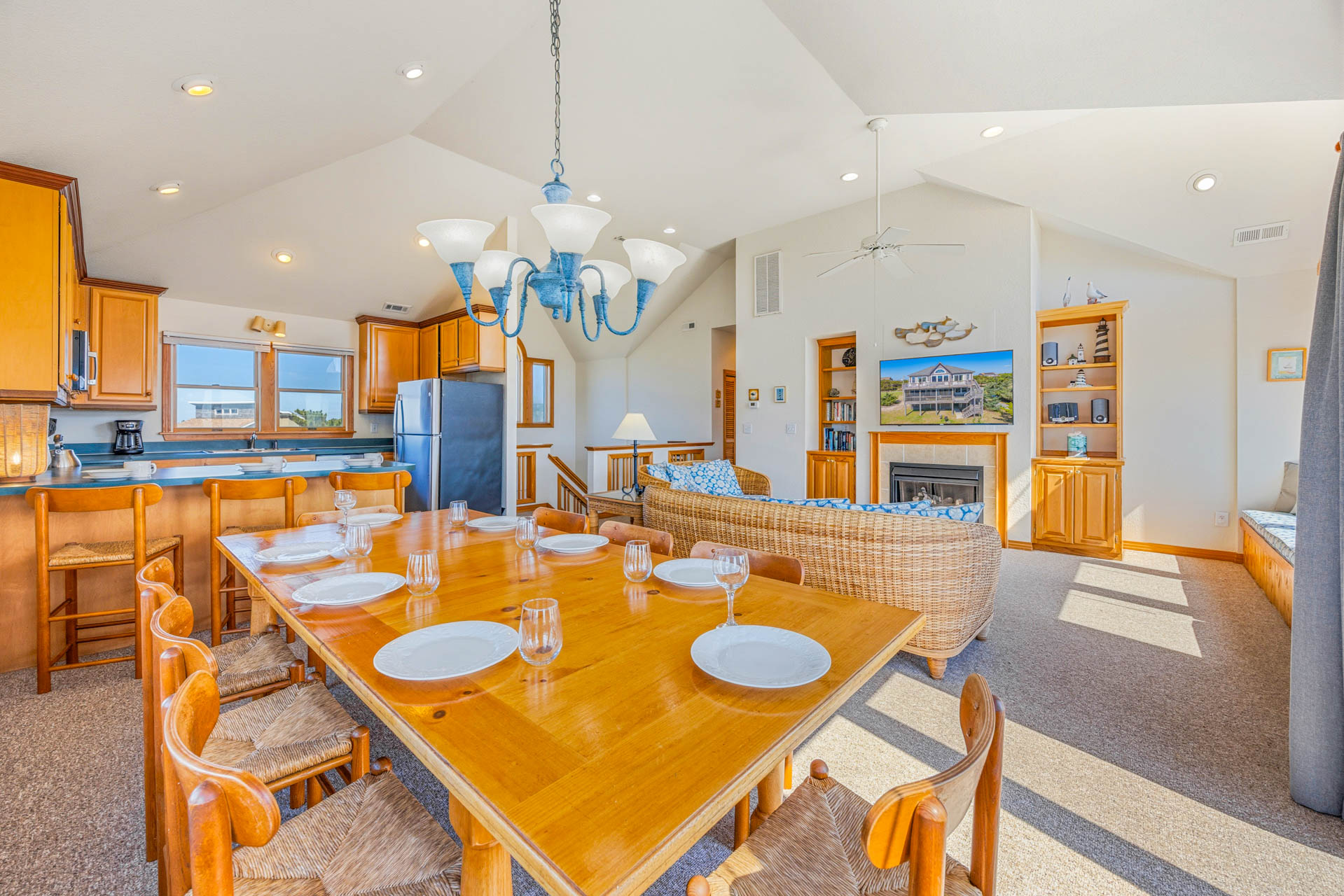Surf Or Sound Realty 767 Beachcomber Dining Area 3