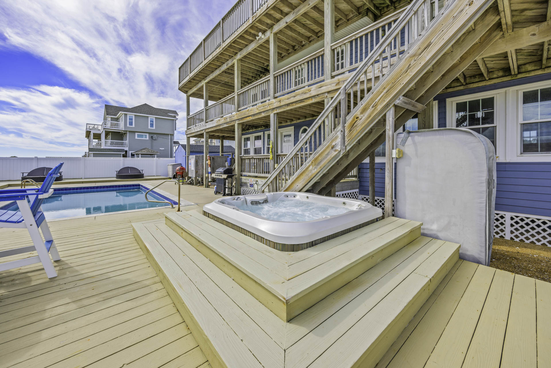 Surf Or Sound Realty 1231 Rise N Shine Hot Tub