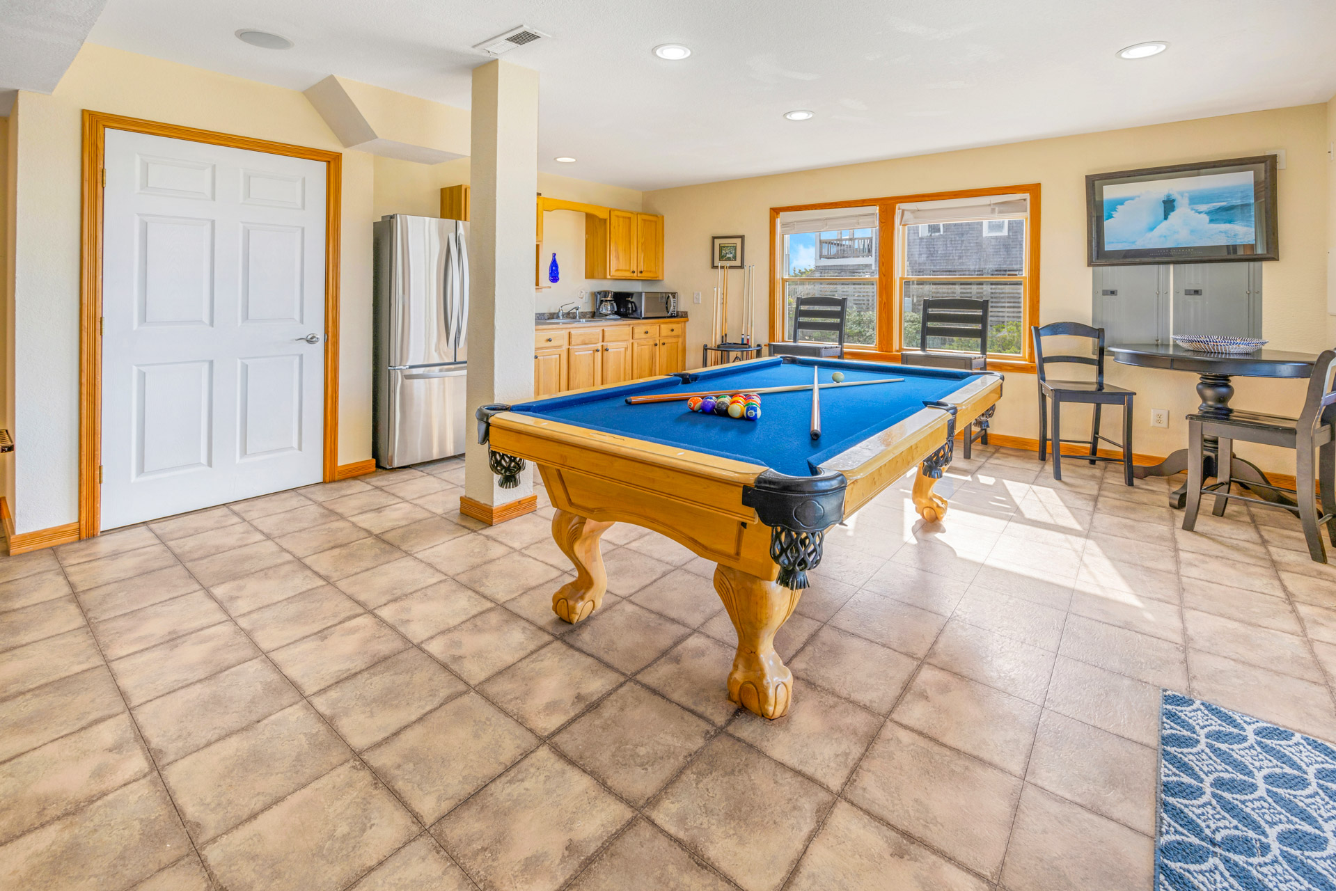 Surf Or Sound Realty 416 Bella Vista Game Room 2