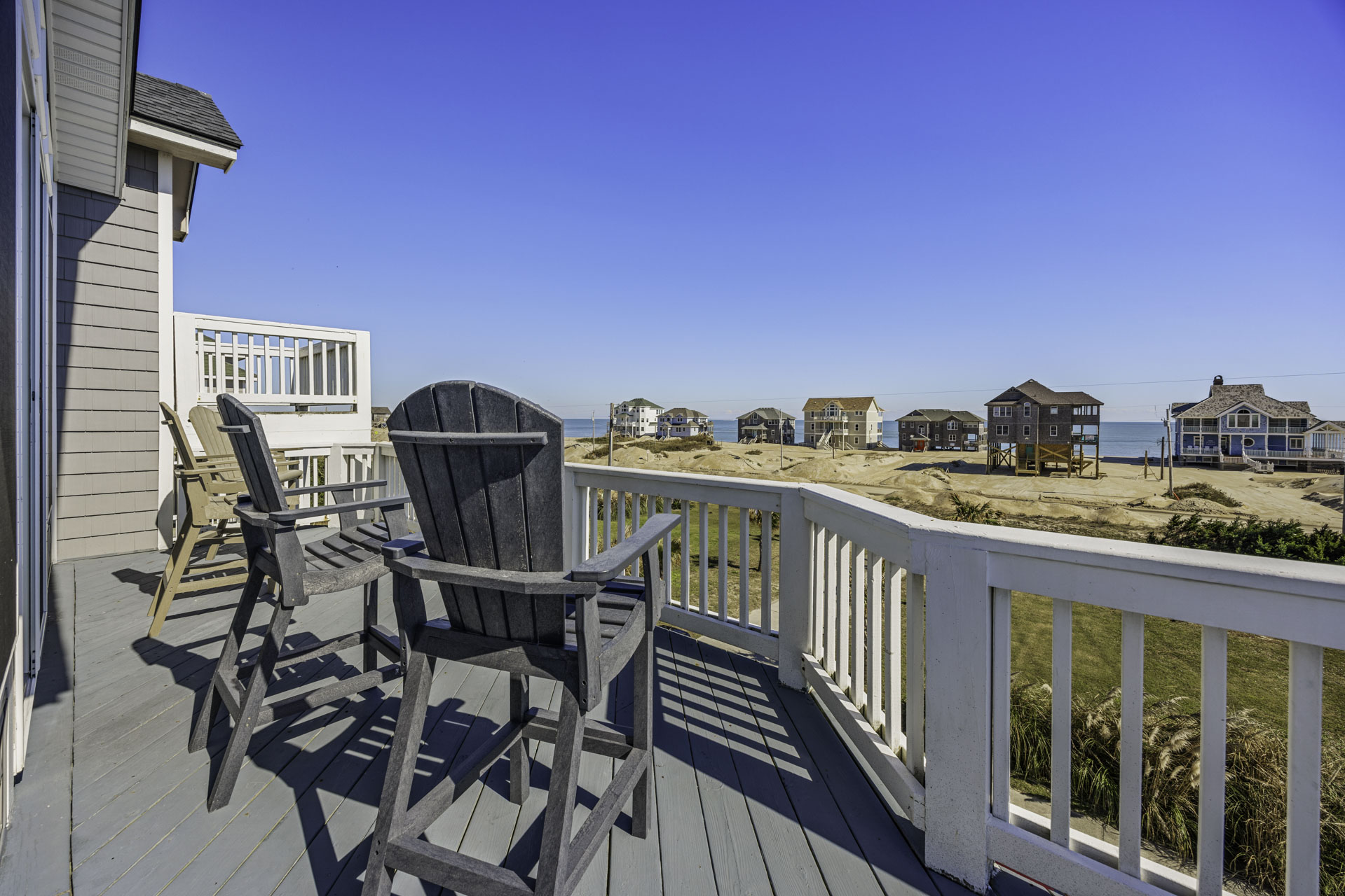 Surf Or Sound Realty 584 Skipper's Gig Deck 2