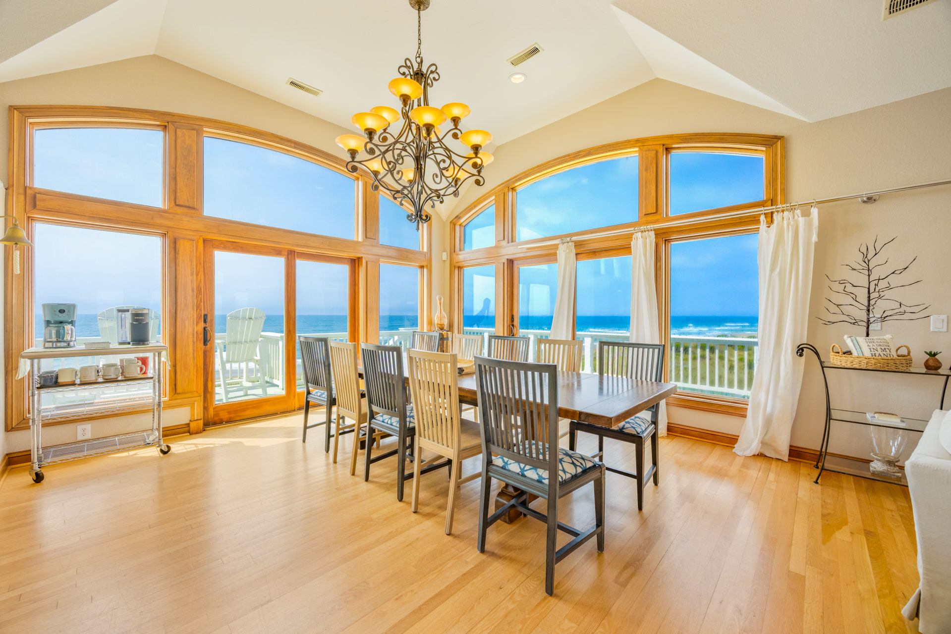 Surf Or Sound Realty 1248 Worth The Wait Dining Area 1