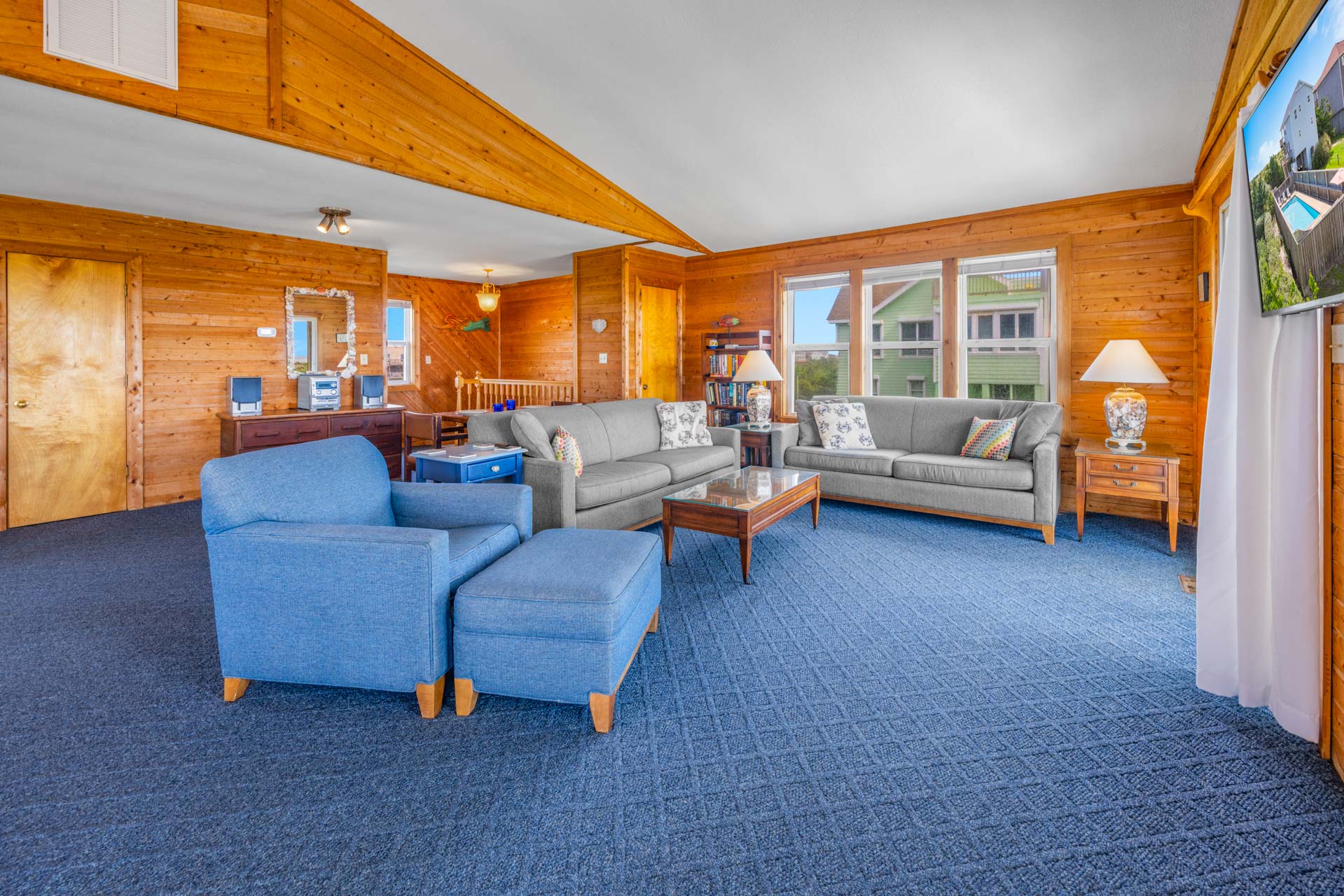 Surf Or Sound Realty 463 Casa Mare Great Room 2