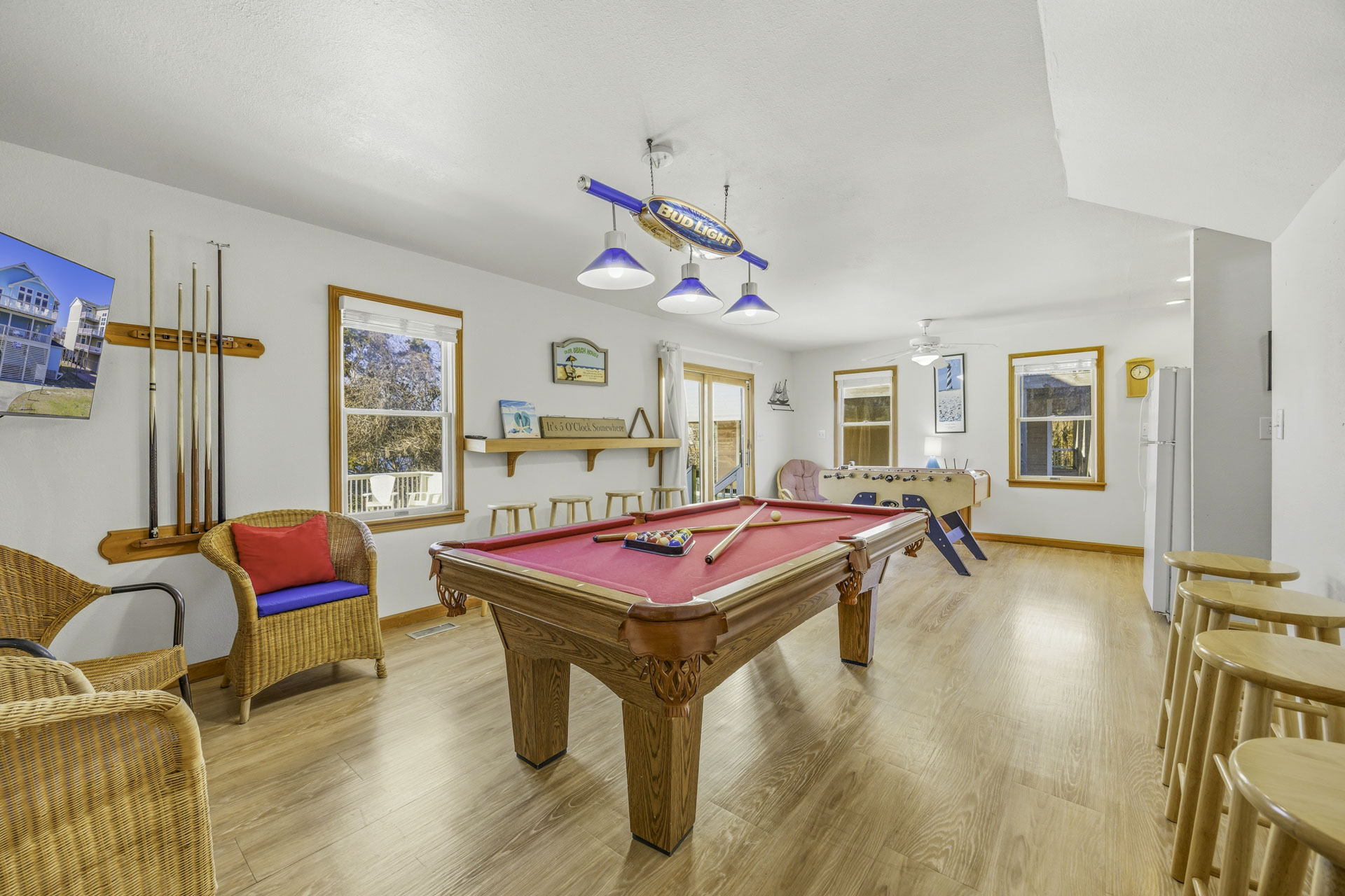 Surf Or Sound Realty 201 Blue Waves Game Room 2