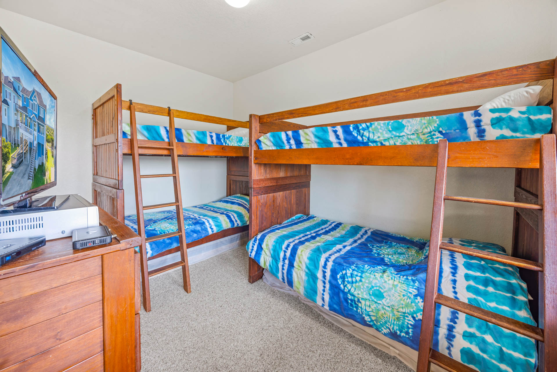 Surf Or Sound Realty 323 A Beach Dream Bedroom 5 1