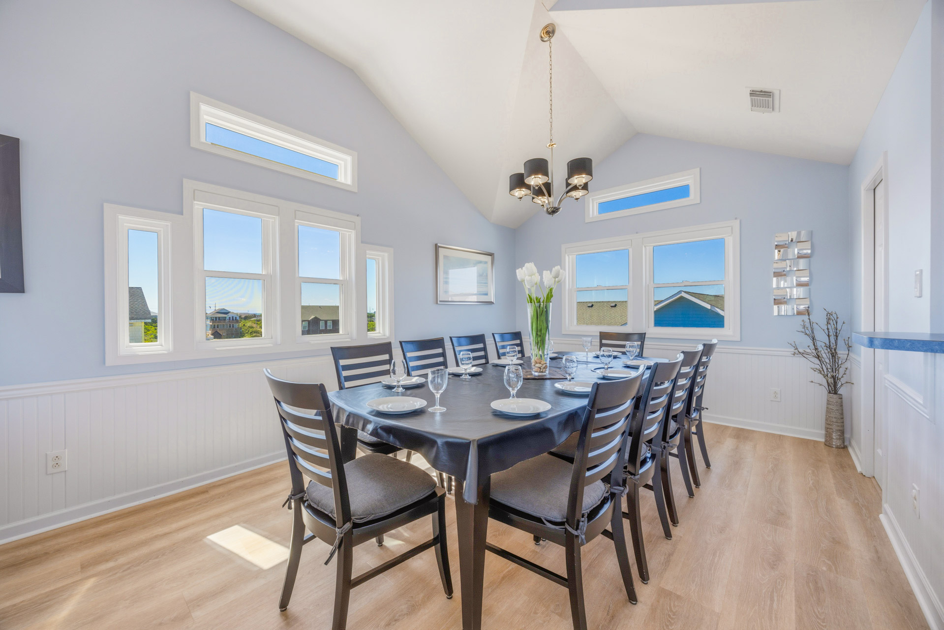 Surf Or Sound Realty 1223 Sunsets In Rodanthe Dining Area 1