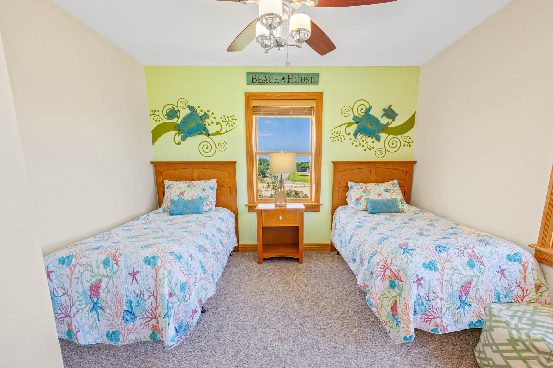 Surf Or Sound Realty 566 La Familia Bedroom 7