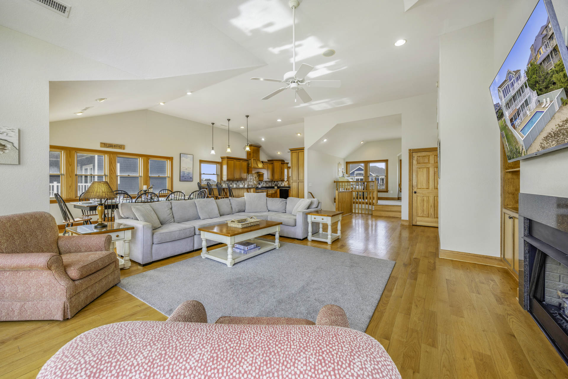 Surf Or Sound Realty 829 The HI Life Great Room 4