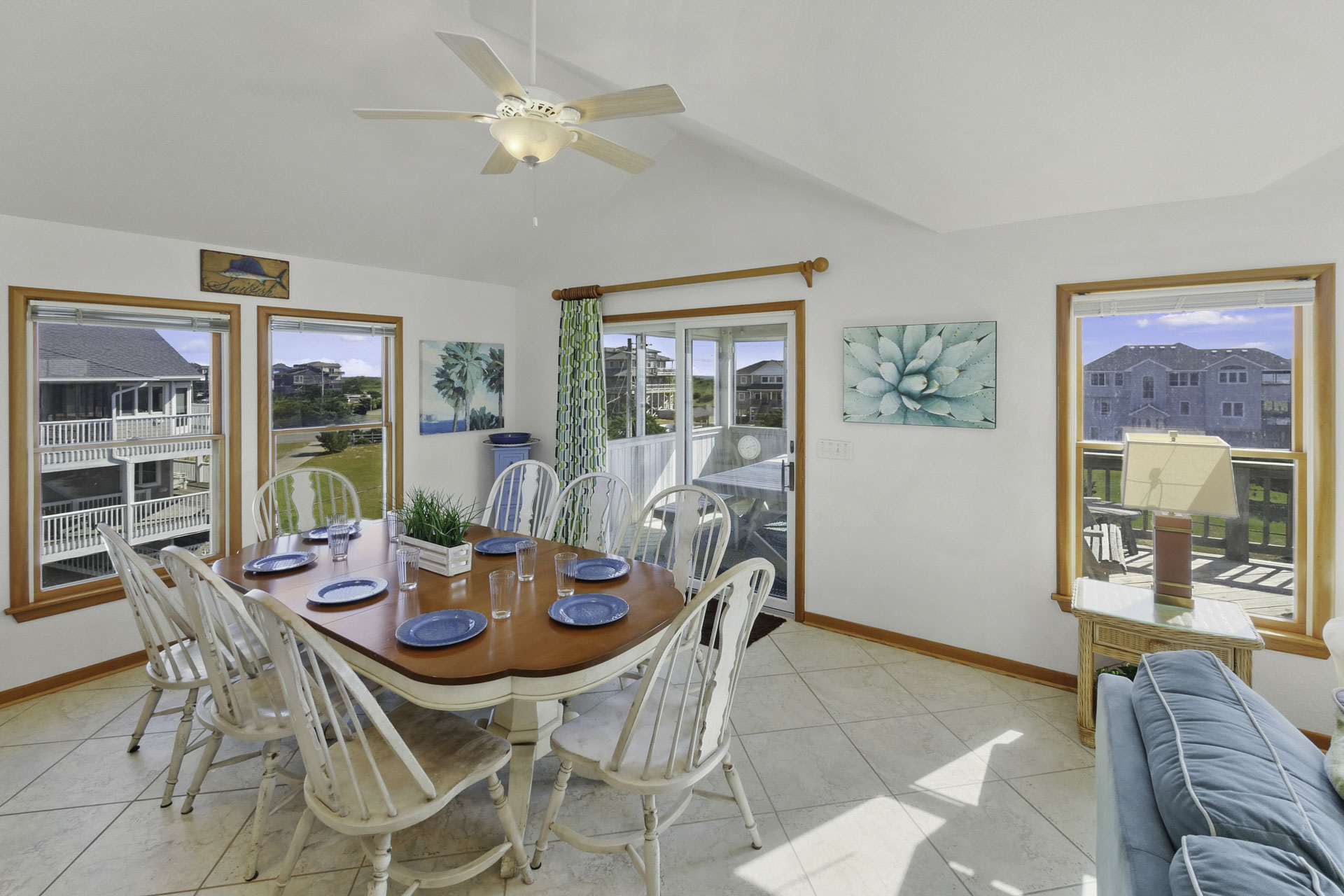 Surf Or Sound Realty 1243 September Breeze Dining Area 1