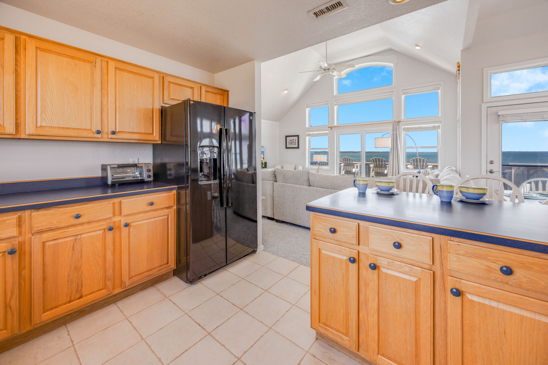 Surf Or Sound Realty 1211 Frisco's Watch Kitchen 4