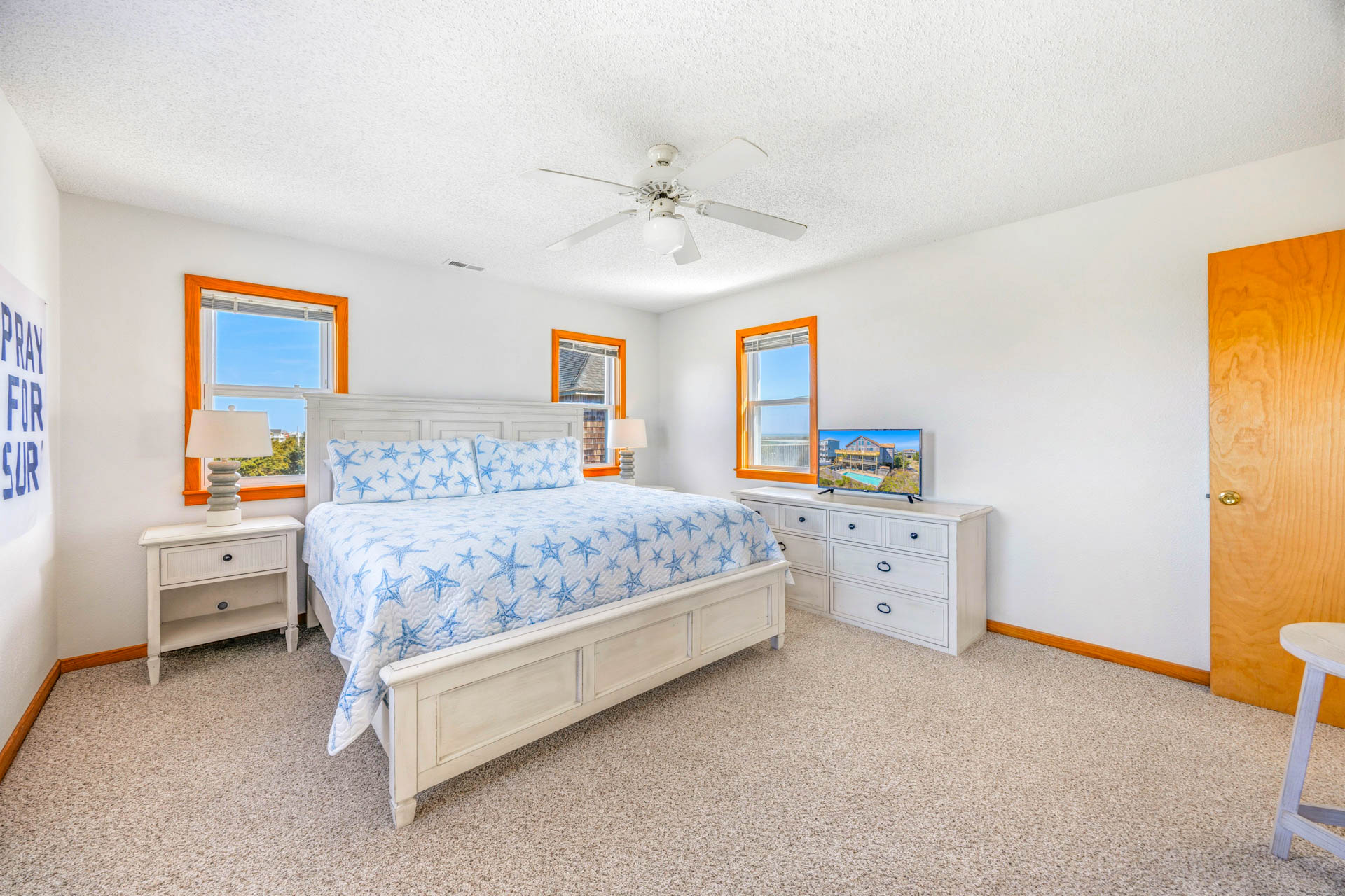 Surf Or Sound Realty 1041 Big Wednesday Bedroom 2 2