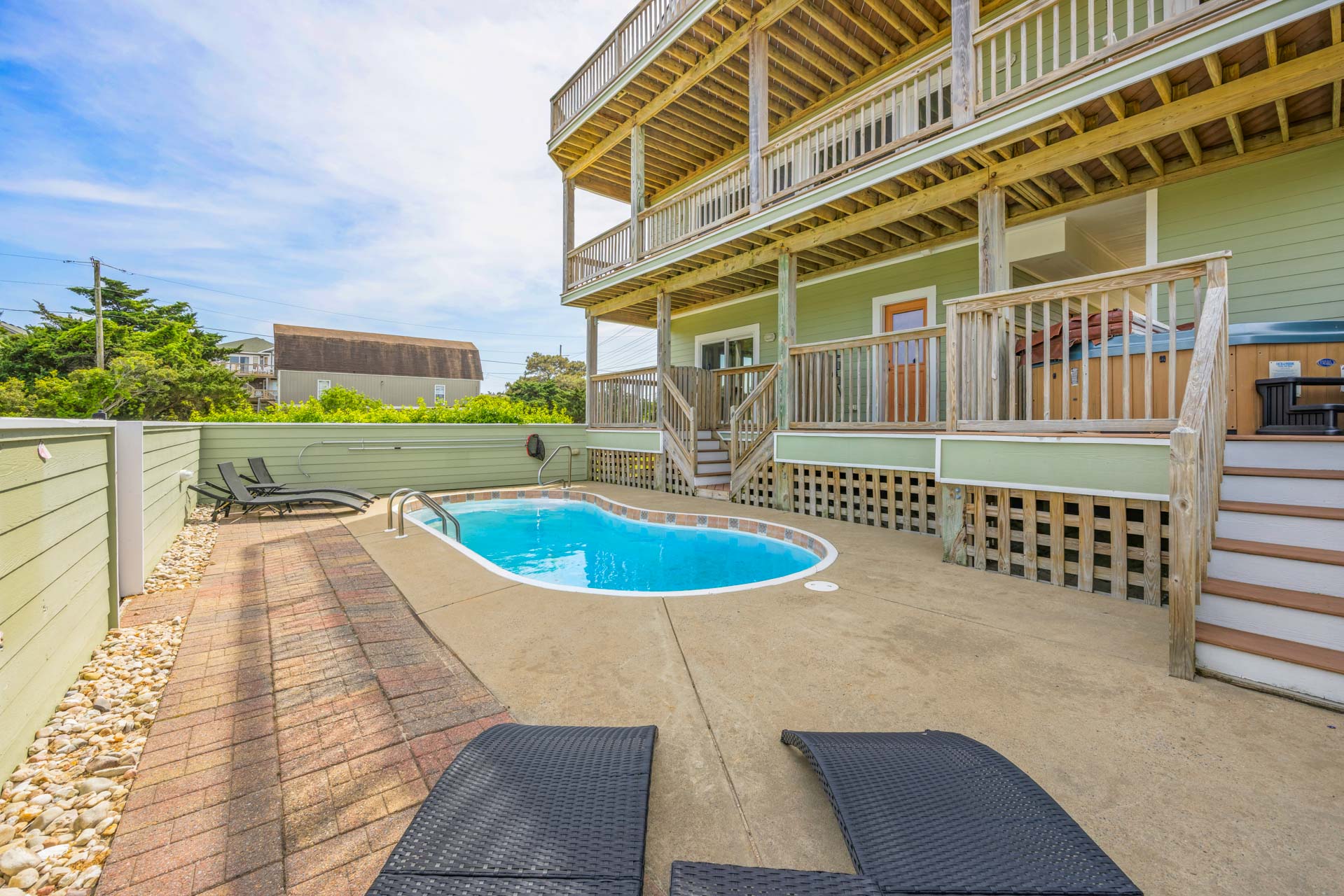 Surf Or Sound Realty 877 The People Sanctuary Pool Area 3