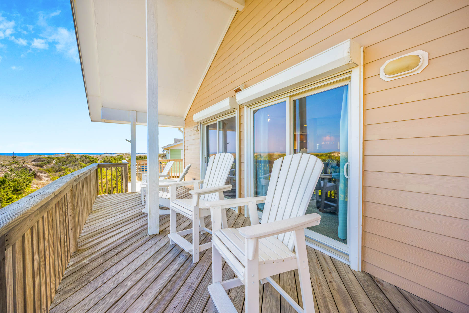 Surf Or Sound Realty 636 Changes In Attitude Avon Deck 2