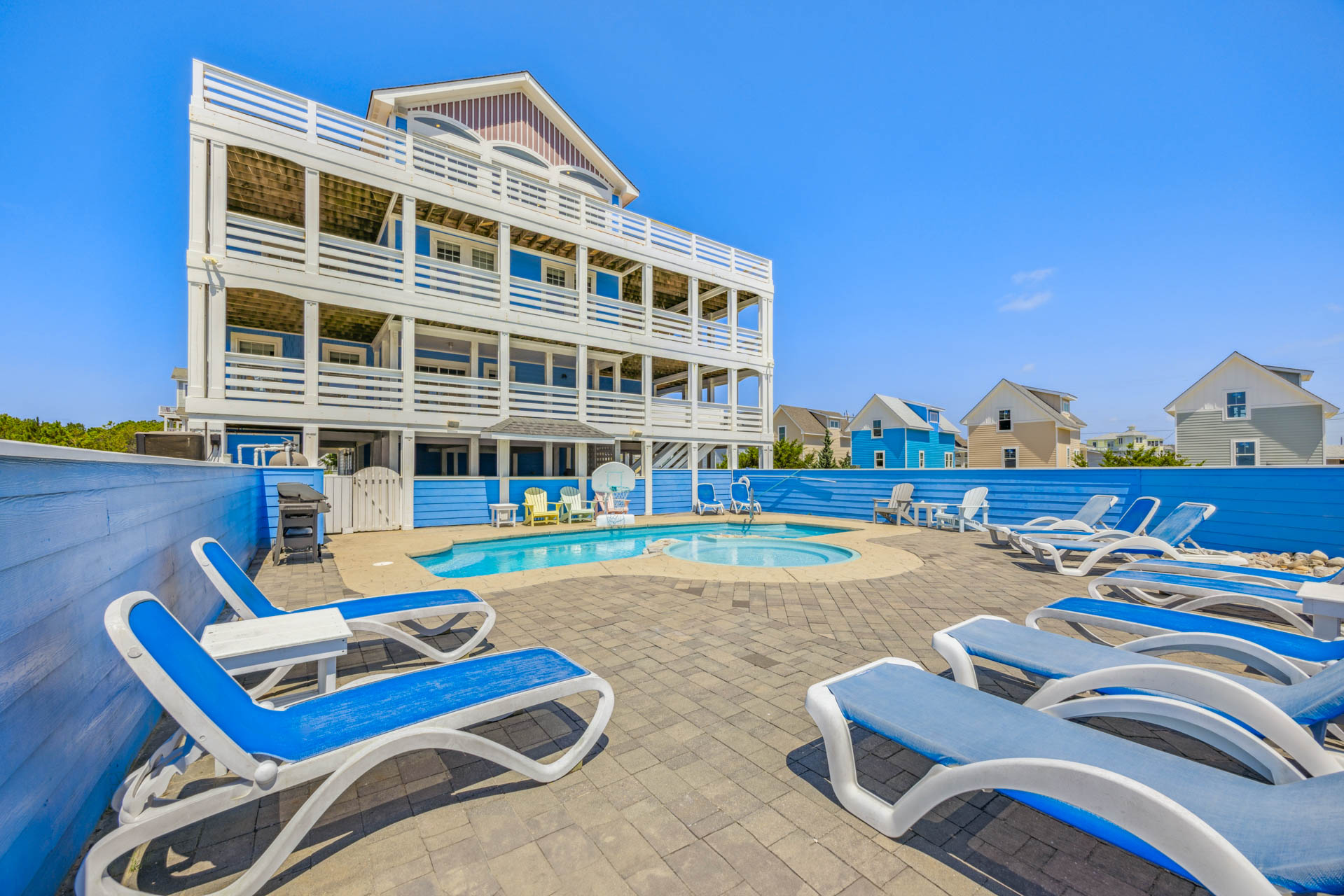 Surf Or Sound Realty 564 High Seas Pool Area 4