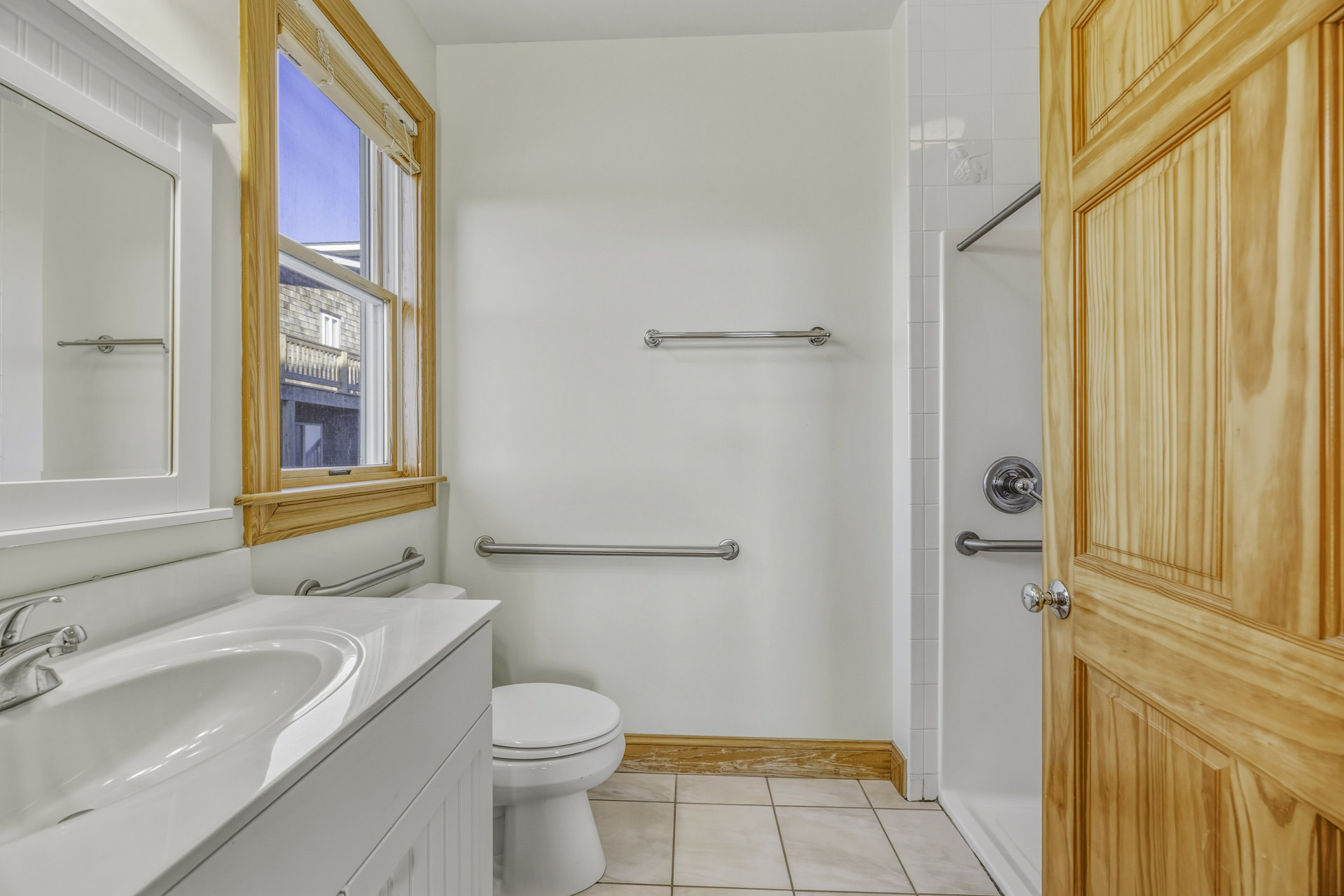 Surf Or Sound Realty 270 Seagate Station Bedroom 2 3