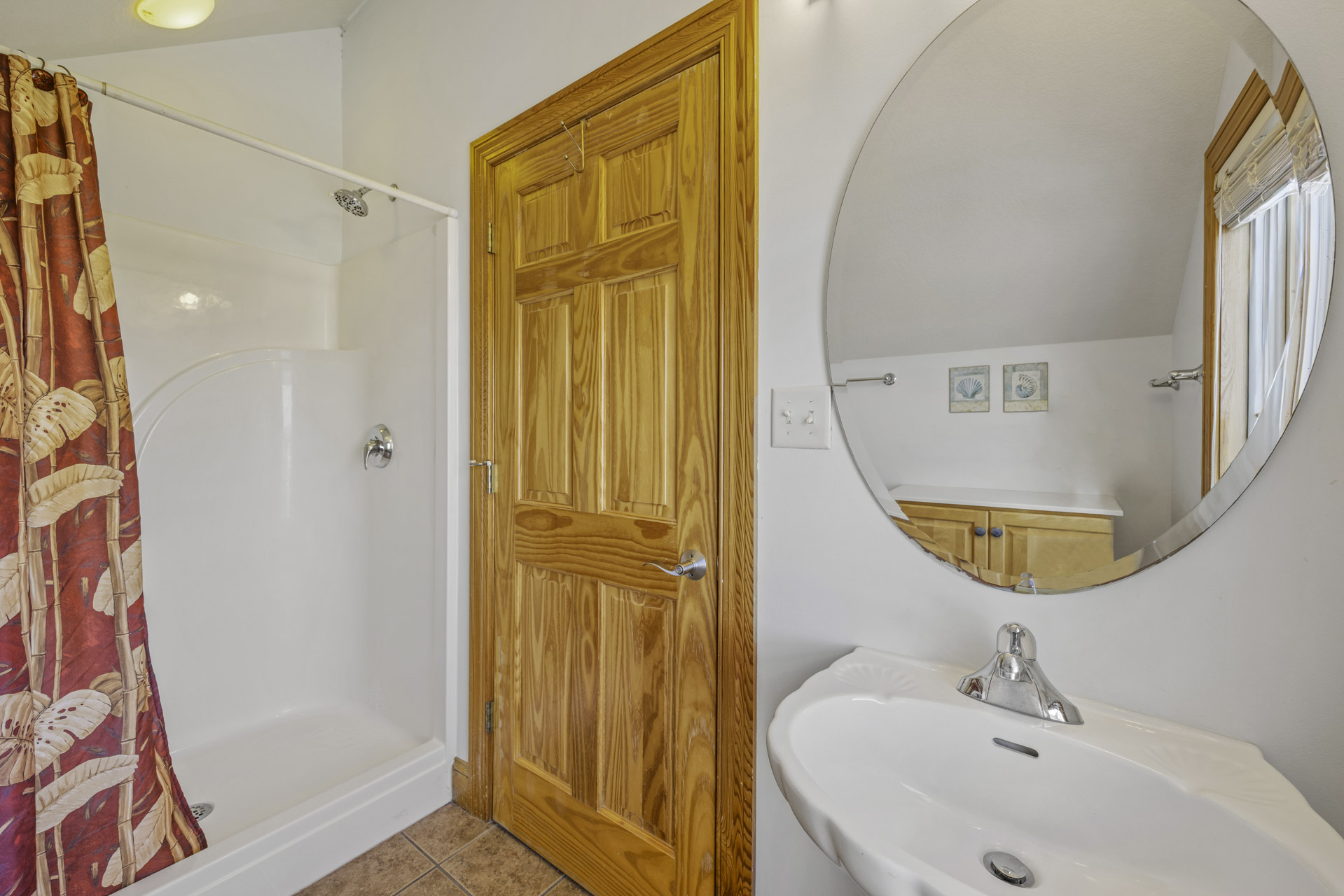 Surf Or Sound Realty 368 Sea Whisper Bedroom 3 2