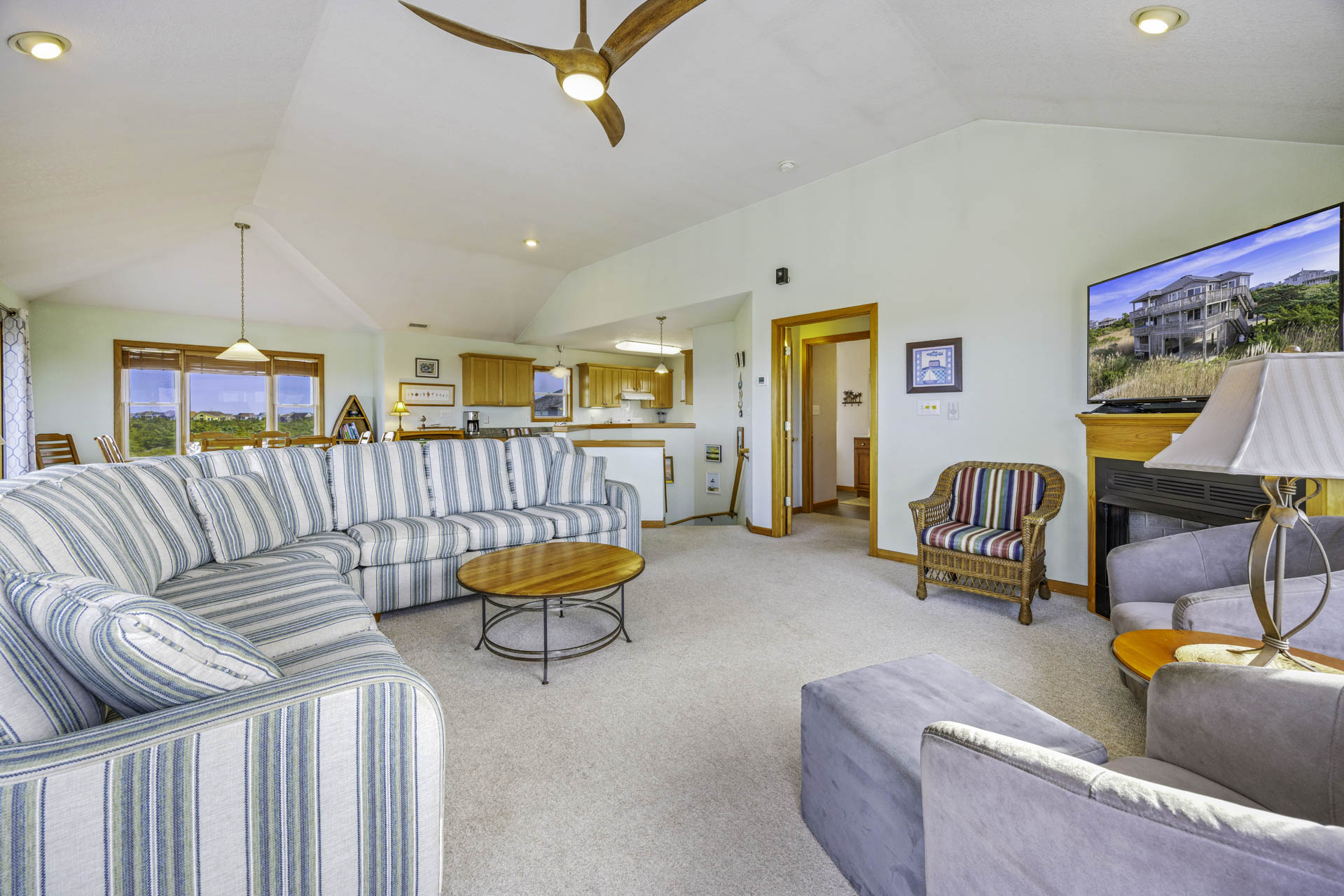 Surf Or Sound Realty 1235 Belle Vie Great Room 3