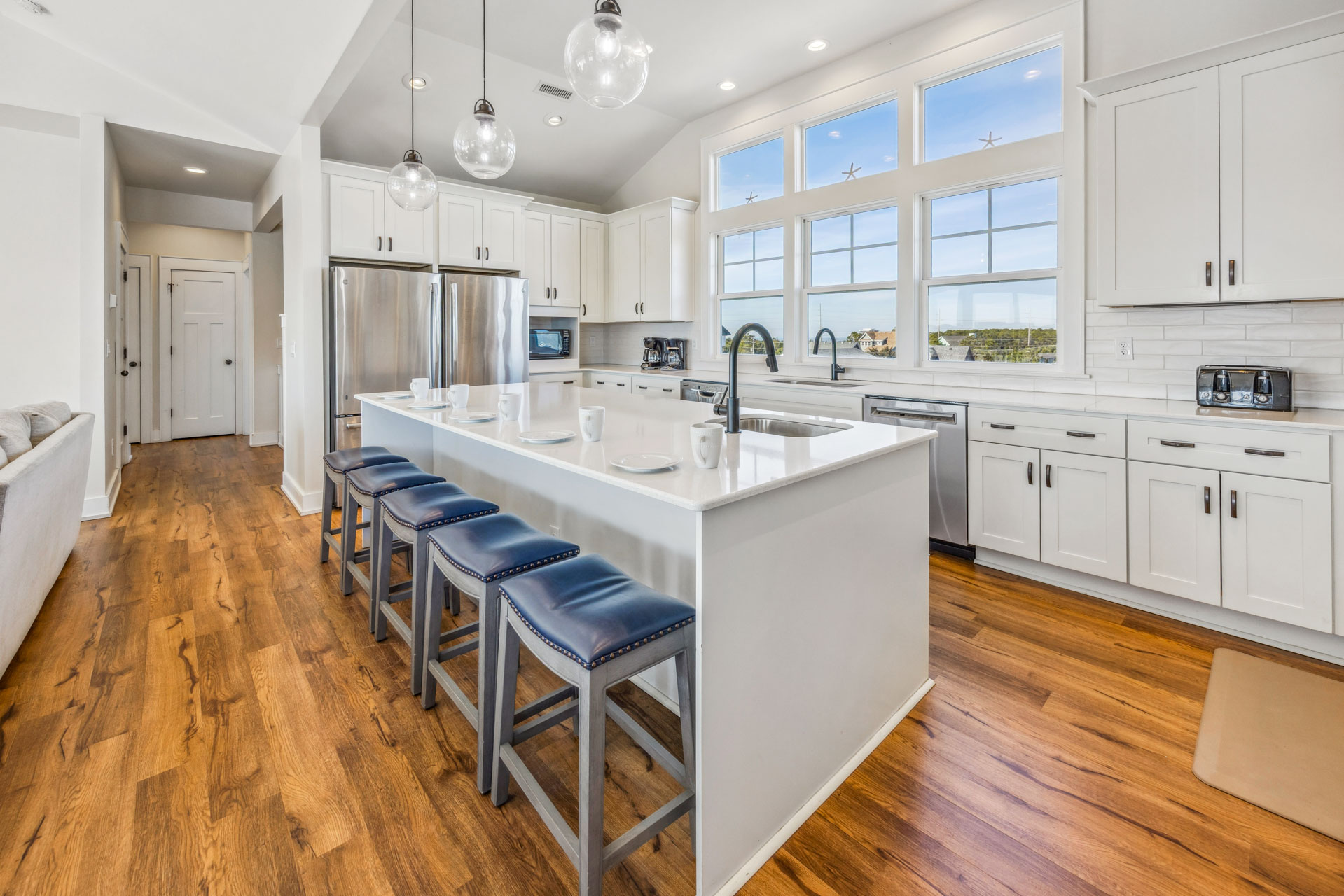 Surf Or Sound Realty 862 Perfect 10 Kitchen 1