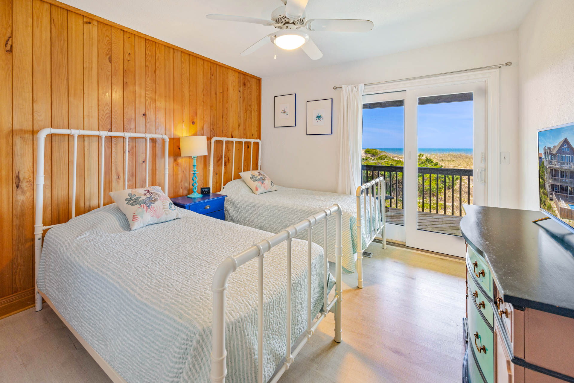 Surf Or Sound Realty 200 Hardalee Bedroom 3