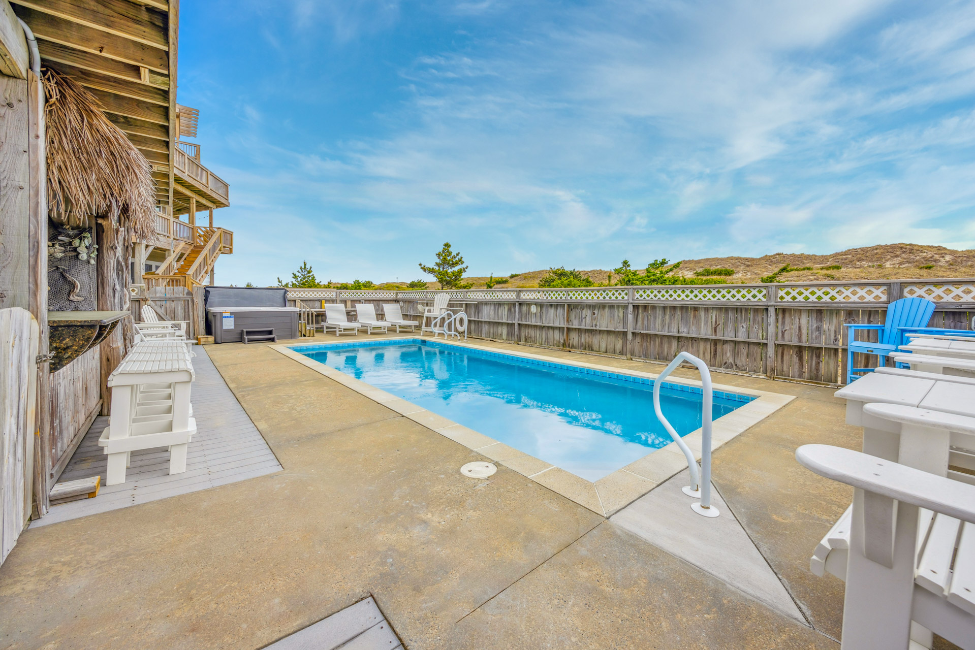 Surf Or Sound Realty 594 Hatteras Escape Pool Area 1