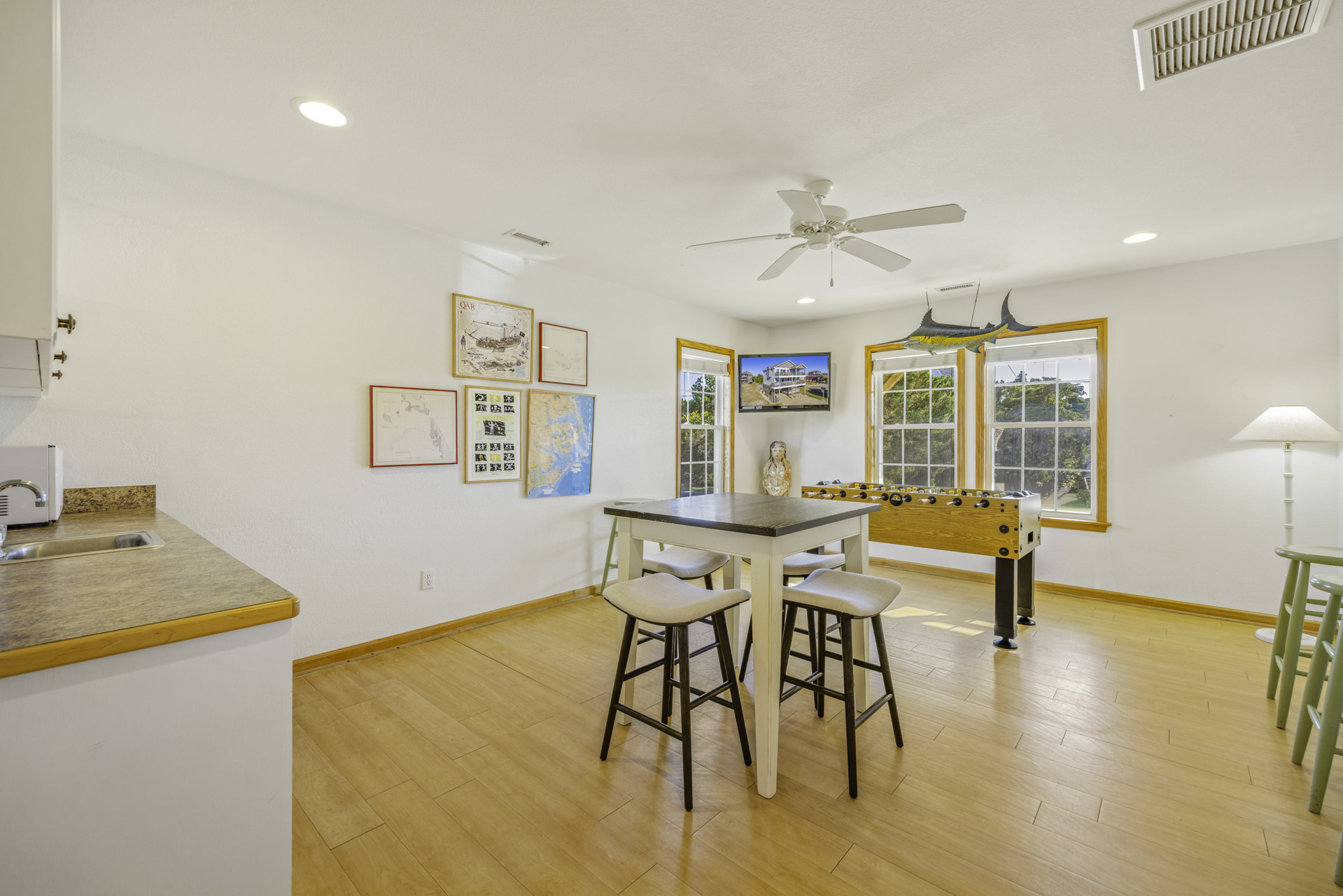 Surf Or Sound Realty 476 Changes In Attitude Game Room 1