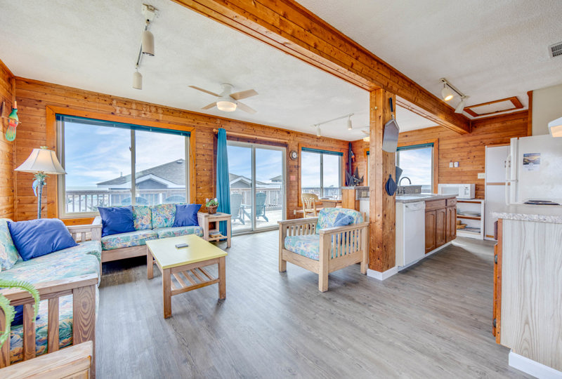 10 Surf Or Sound Realty 60 Bermuda Breeze Great Room 03 3371805