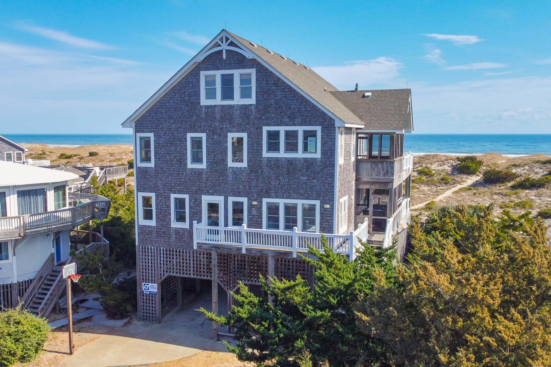 Surf Or Sound Realty 377 Hatteras Moon Exterior 3