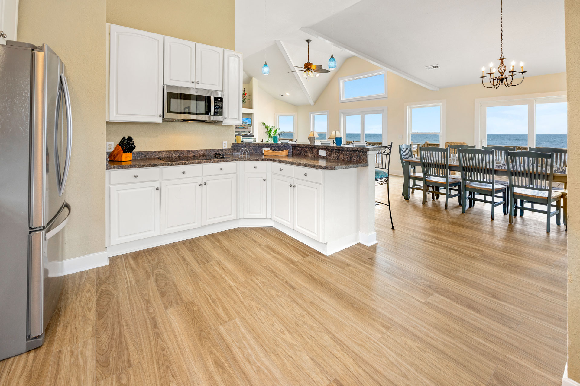 Surf Or Sound Realty 180 Perfect Peace Kitchen 5
