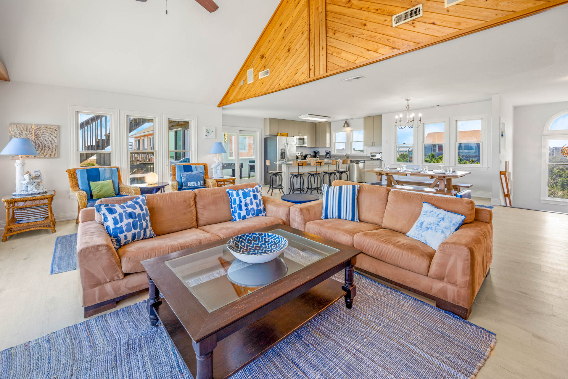 Surf Or Sound Realty 200 Hardalee Great Room 3