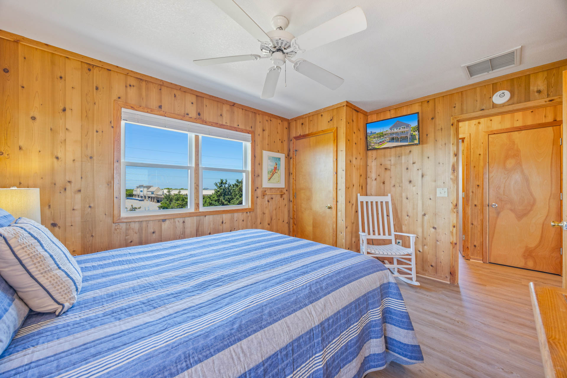 Surf Or Sound Realty 1144 The Sandy House Bedroom 2 2