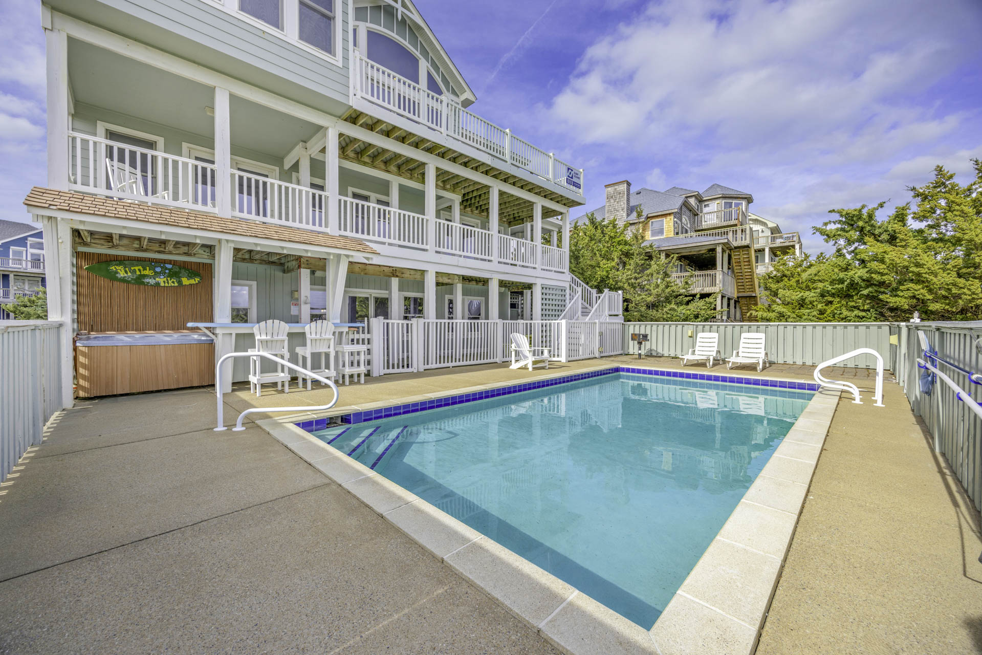 Surf Or Sound Realty 829 The HI Life Pool Area 3